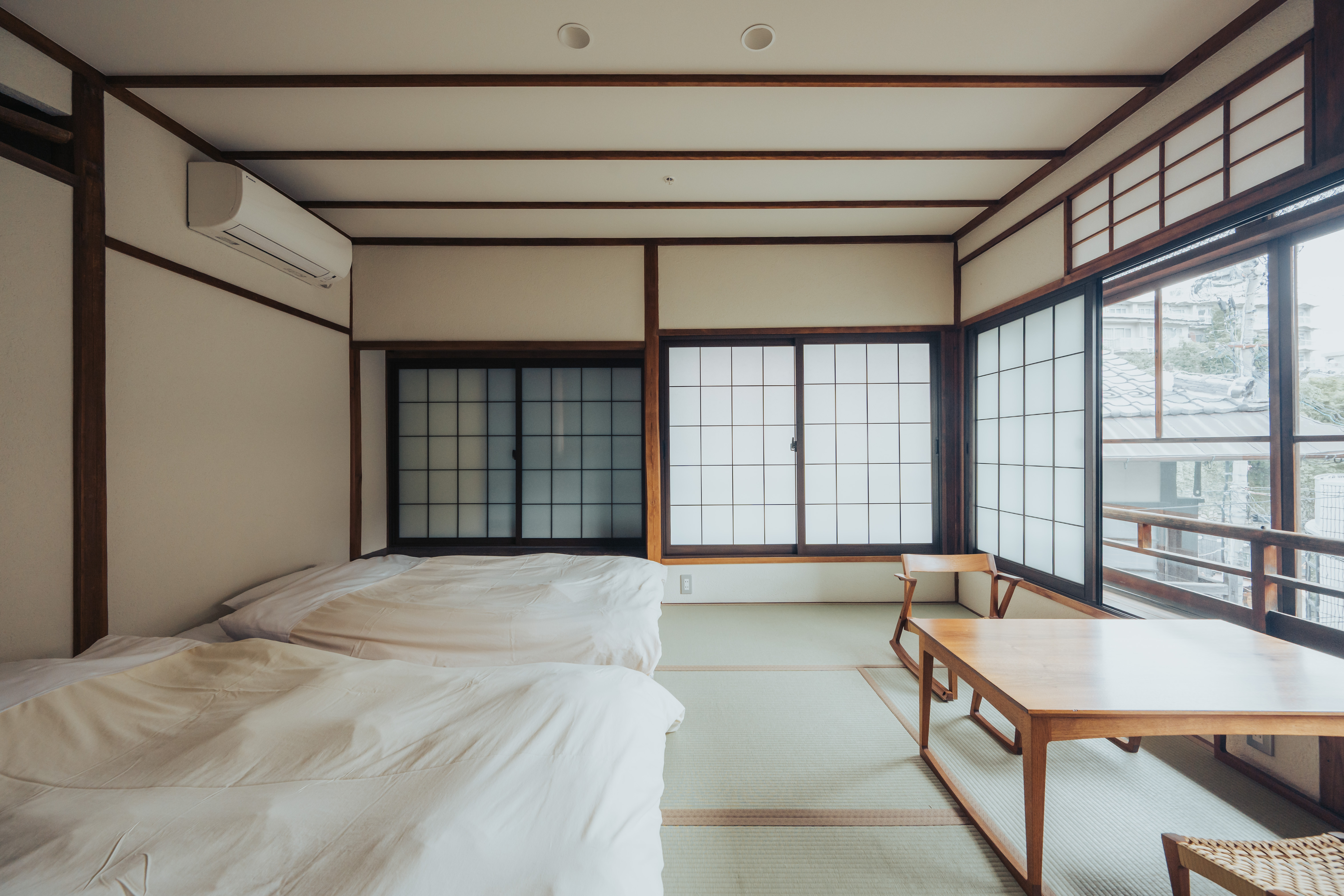 温かみのあるツィンルーム