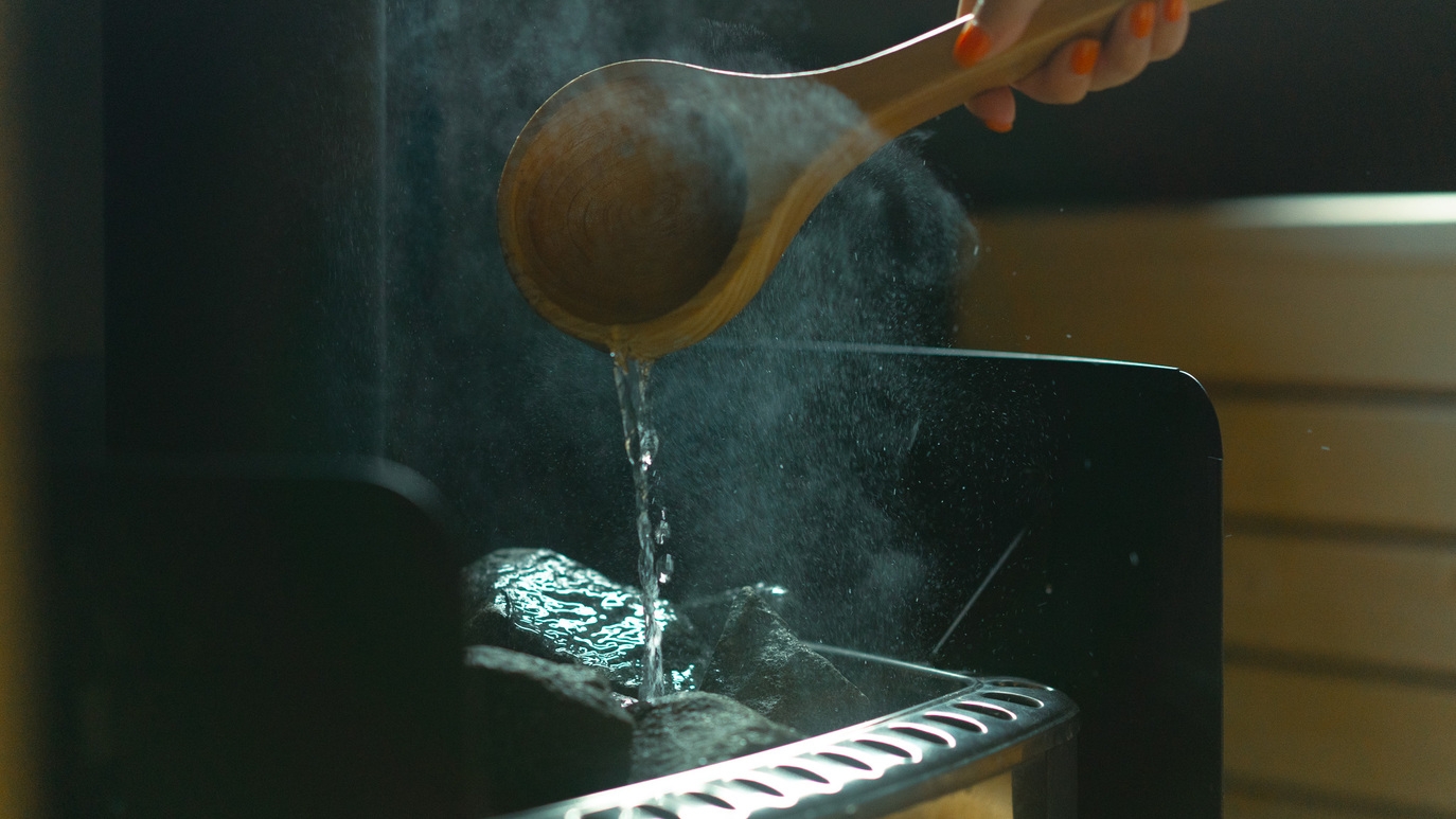 貸切アウトドアサウナで究極の「ととのい」体験　モバイルハウス「住箱」【サウナイキタイ】