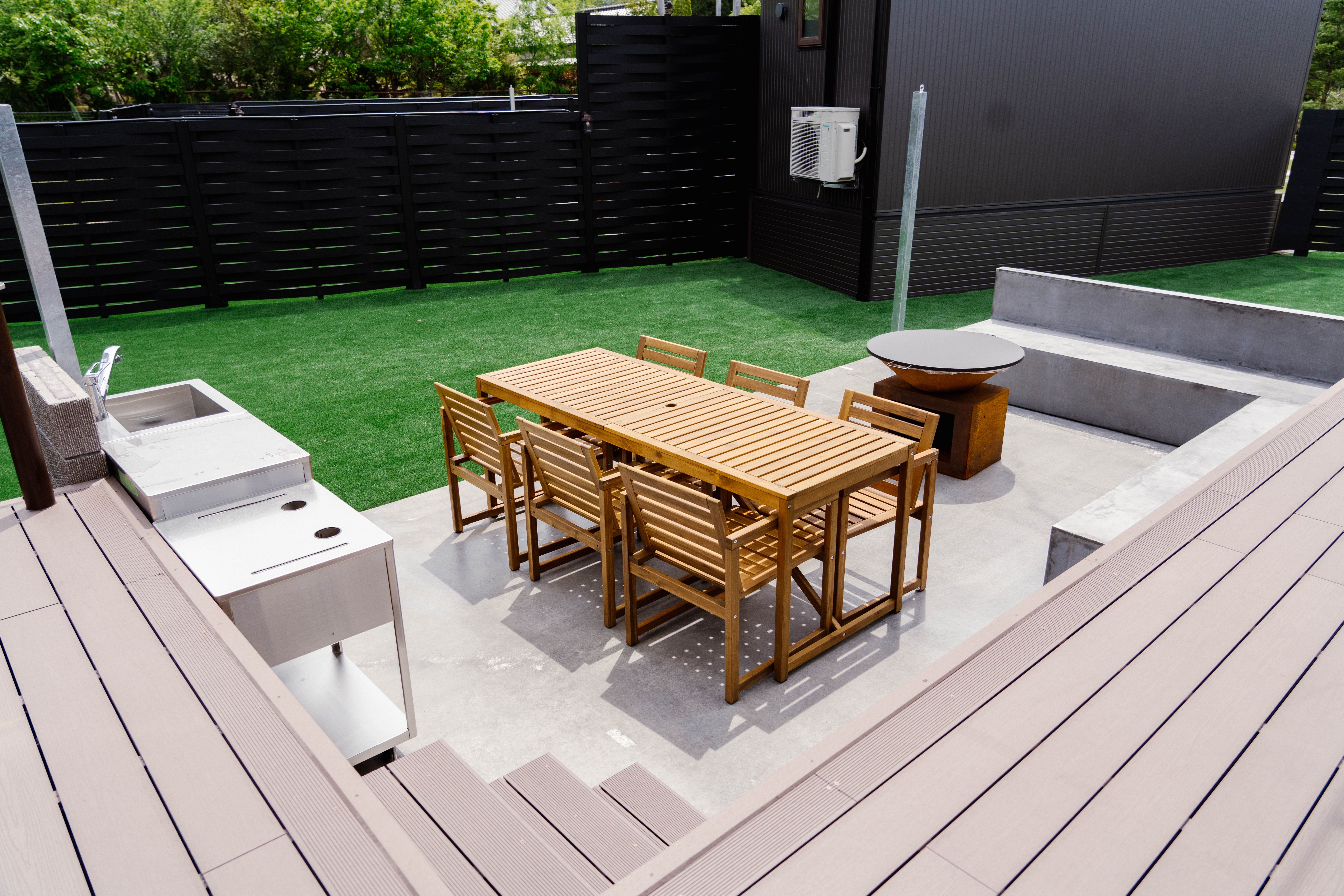 テラステーブル