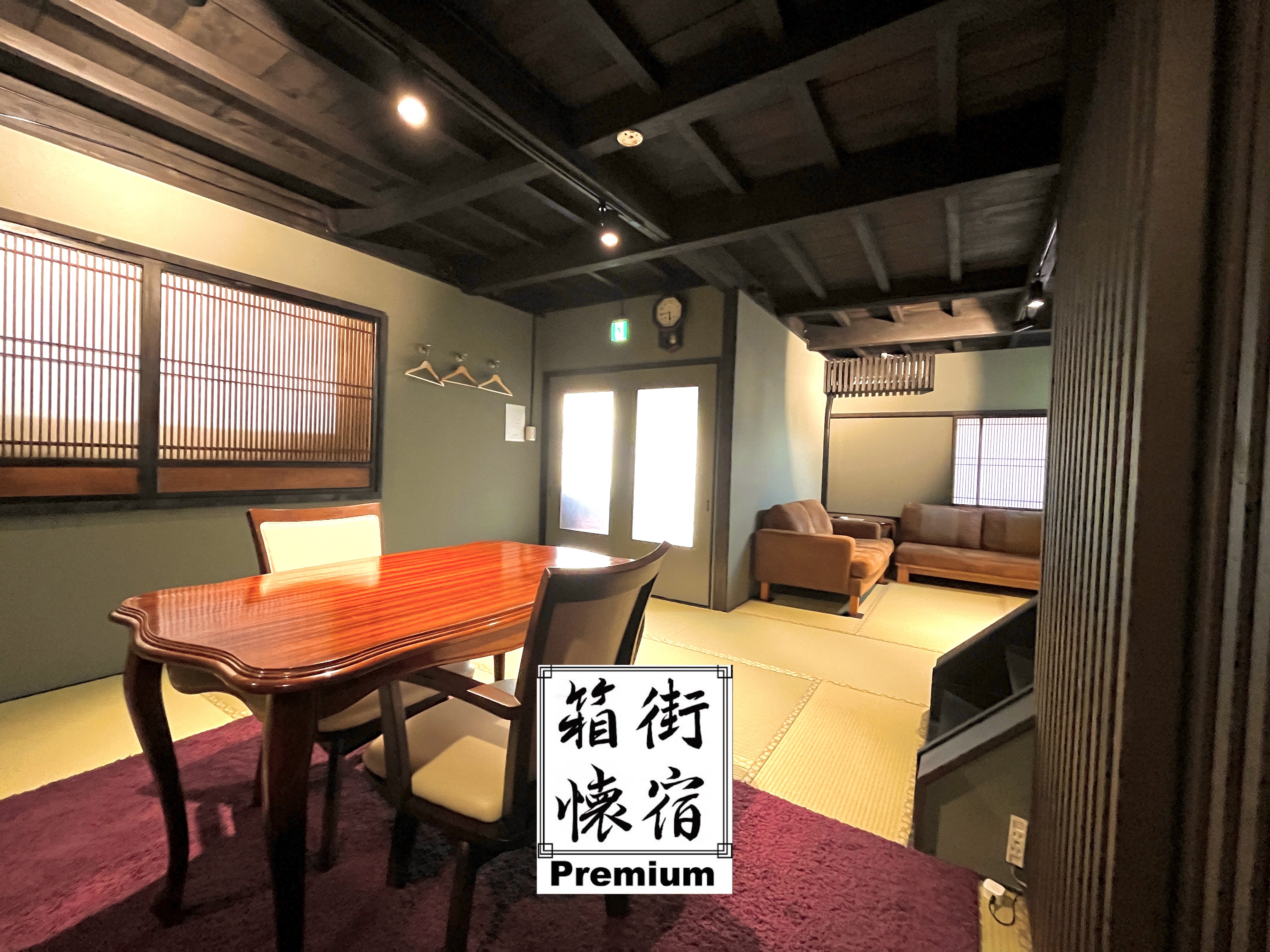 総畳の広々としたリビング