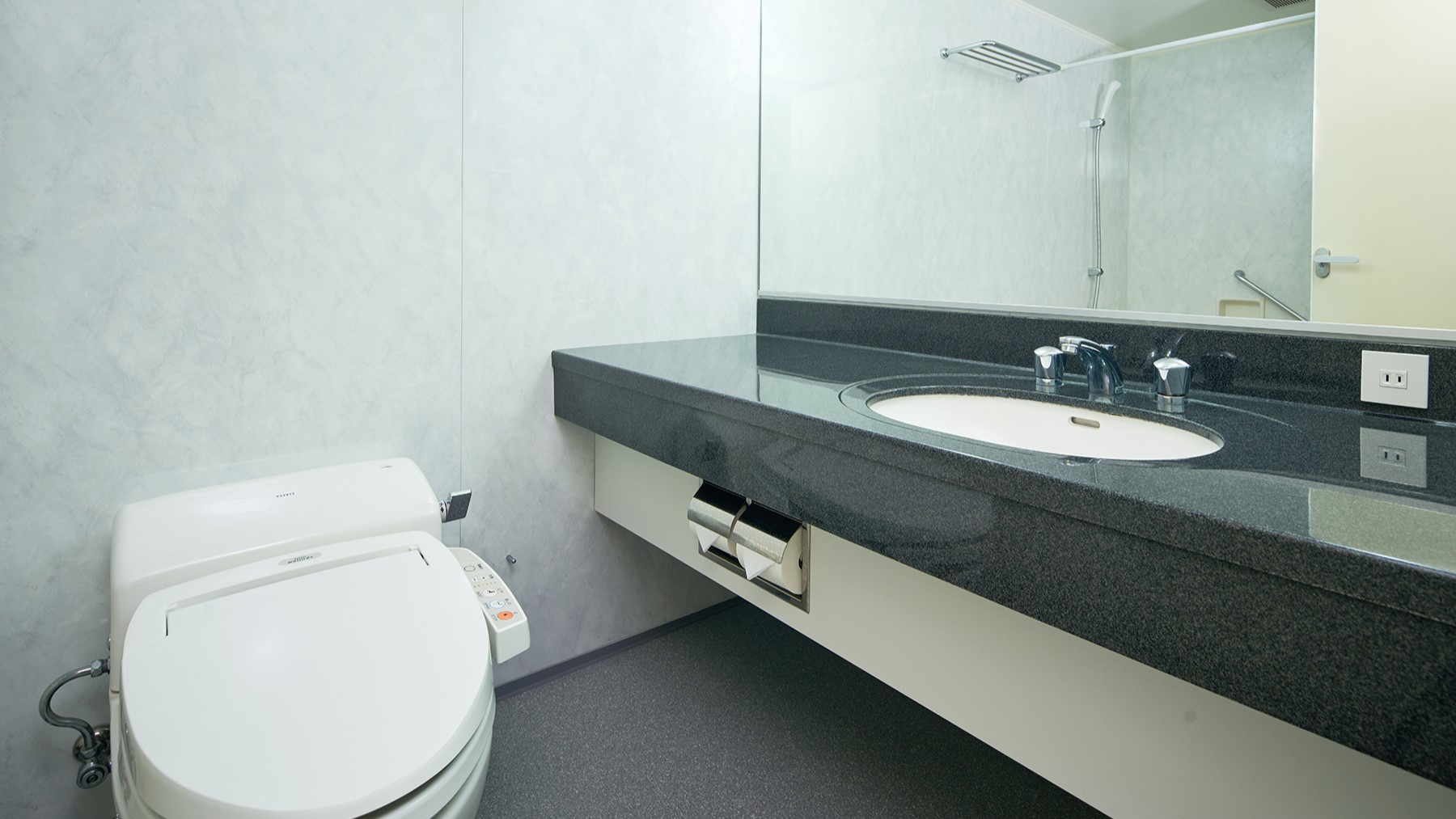 スタンダードツイン / スーペリアツイン バスルーム