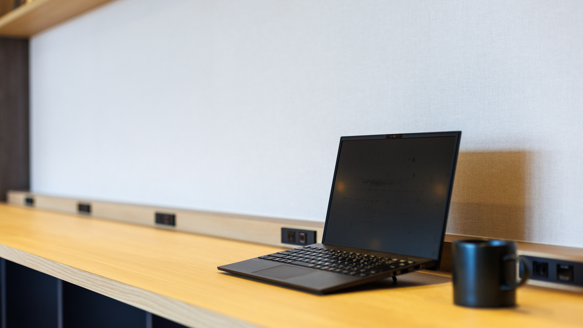 【ライブラリーカフェ】お仕事や商談、旅の相談スペースとしてもご利用いただけます