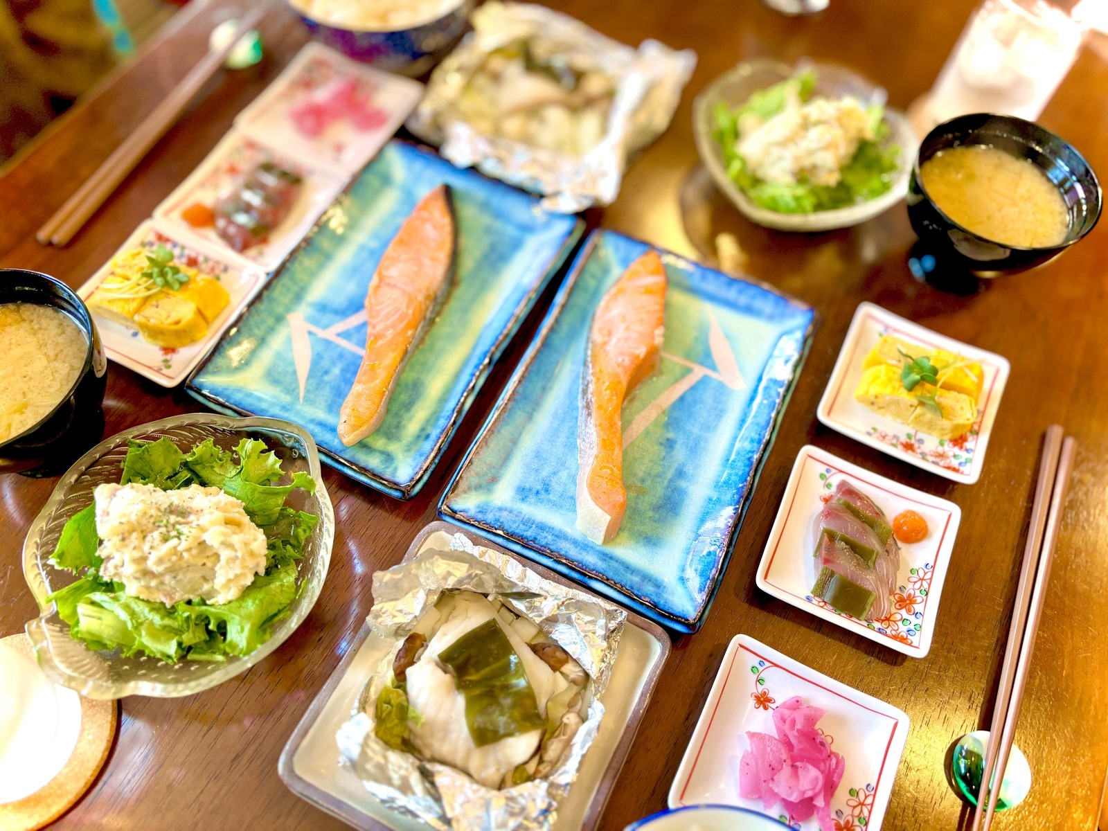 【朝食付きプラン】健康和朝食で朝からパワーチャージ！地の食材を使った朝食をお楽しみください