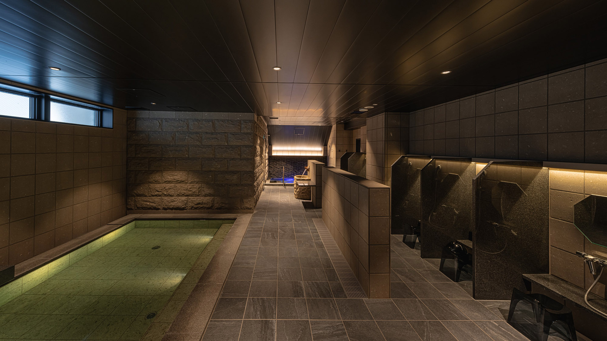 大浴場|北海道の自然を感じられる素材を採用したこだわりの大浴場。