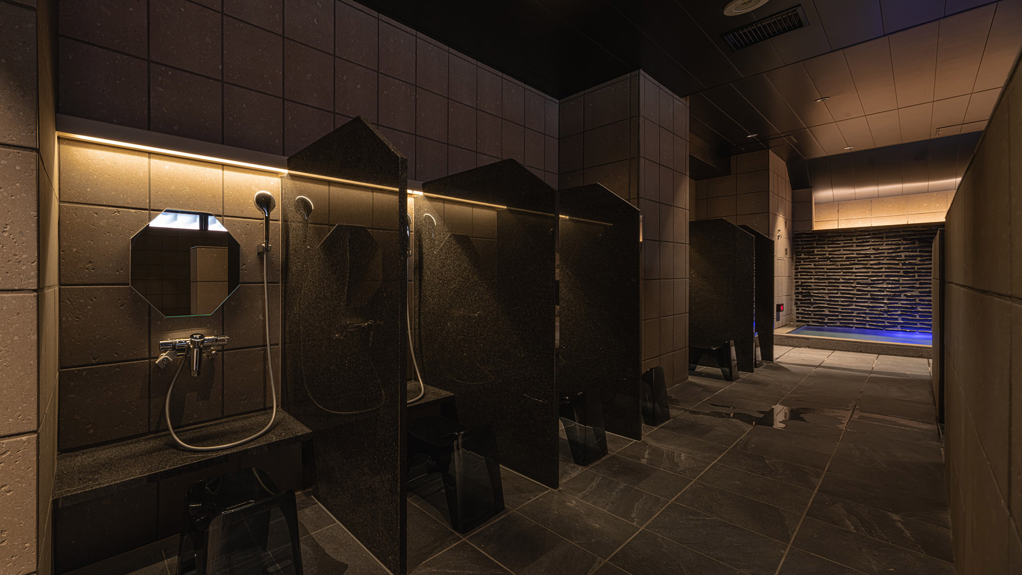 男湯洗い場イメージ