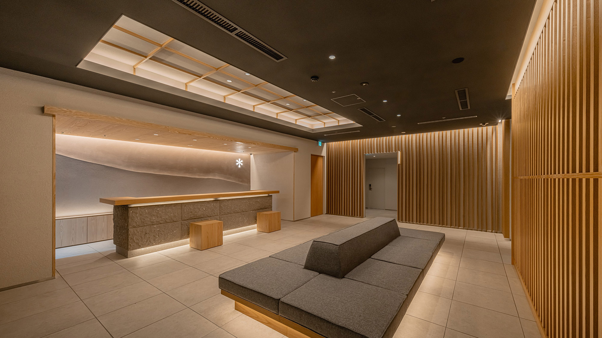 レセプション｜チェックイン15：00　チェックアウト11：00