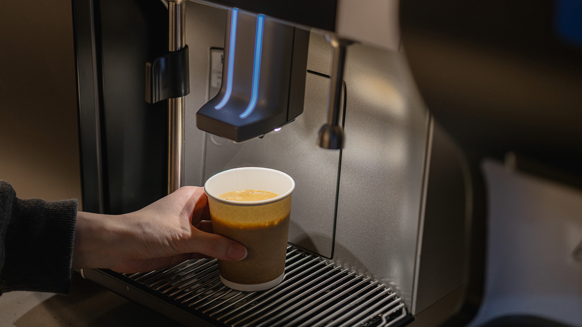 ラウンジ｜ドリンク提供一例：コーヒー