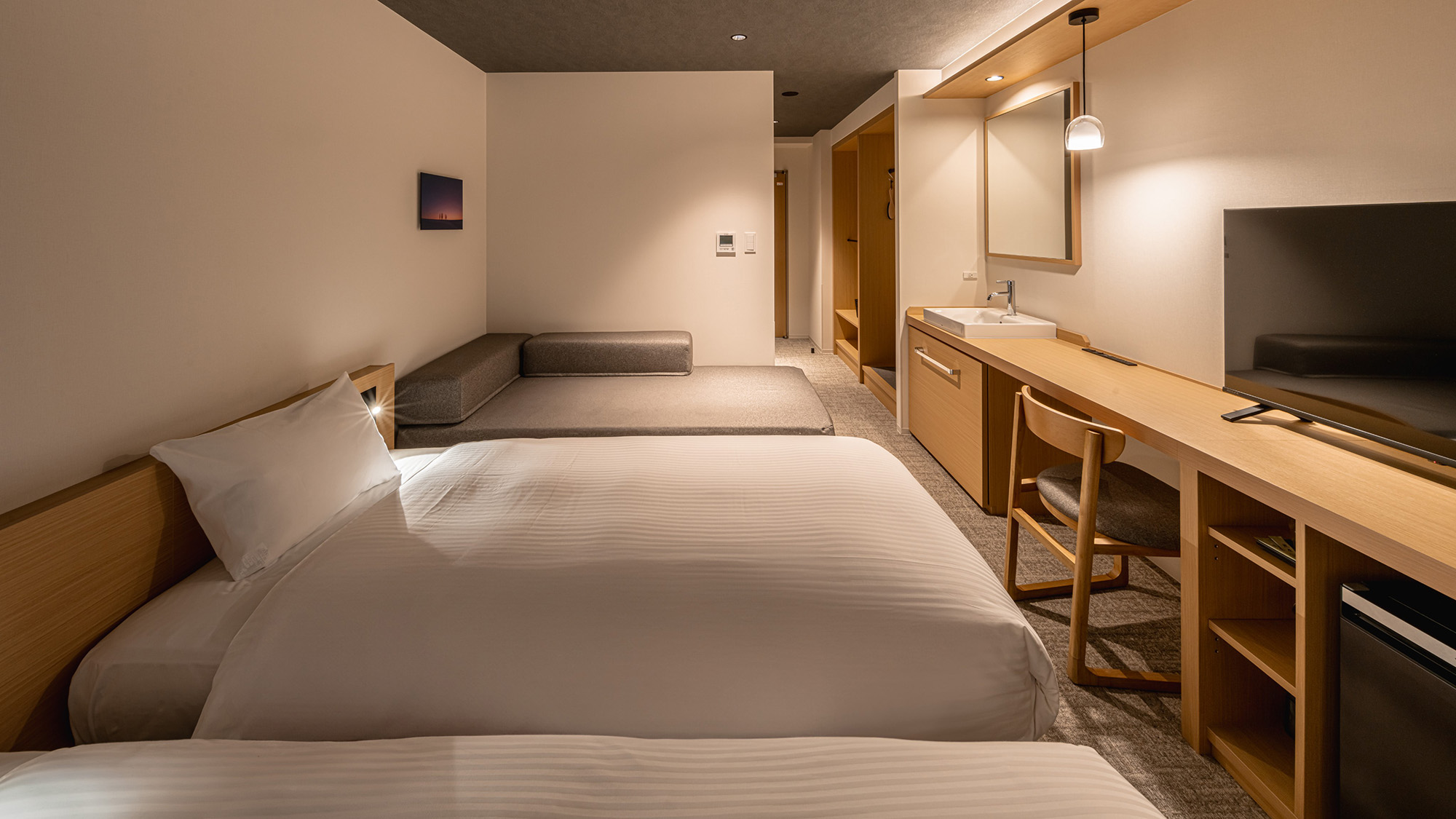 スーペリアツイン｜23㎡　定員３名