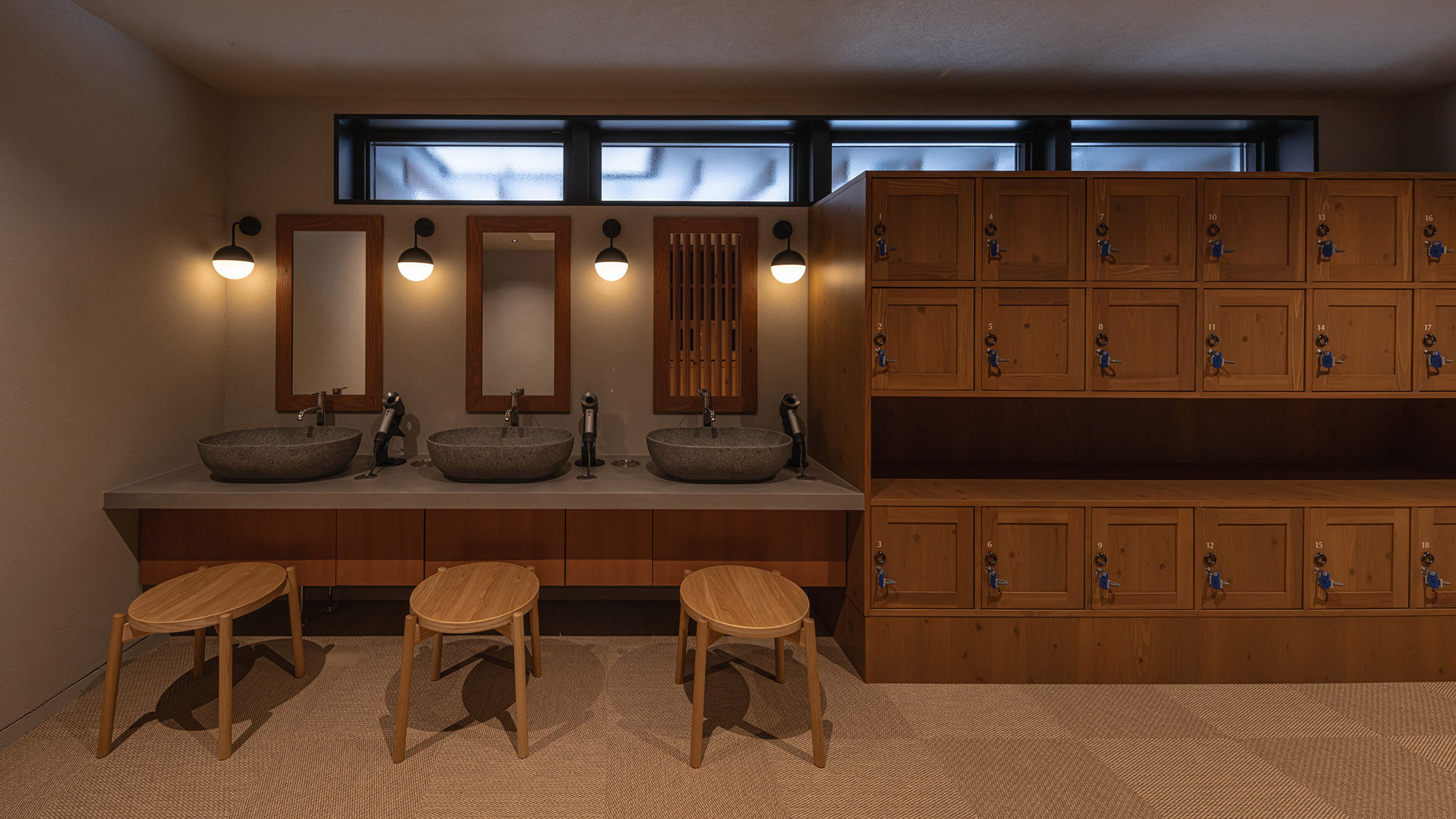 男湯脱衣所イメージ