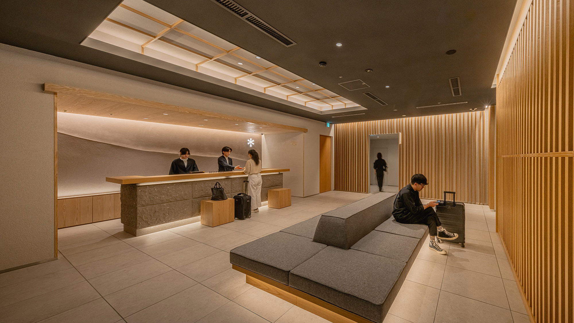 レセプション｜チェックイン15：00　チェックアウト11：00