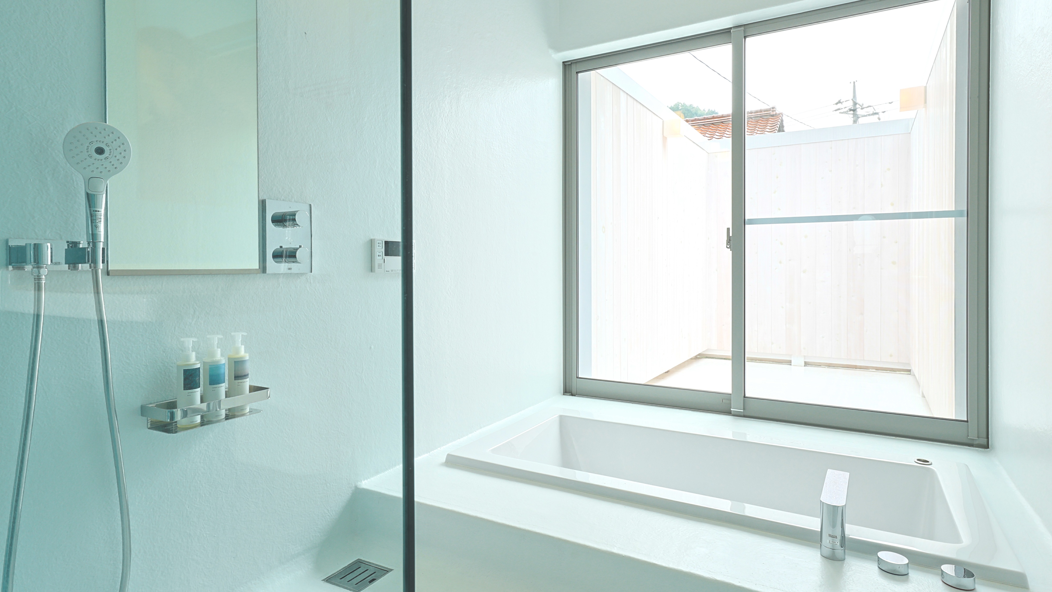 日貫一日　ＭＡＲＩＥ　バスルーム