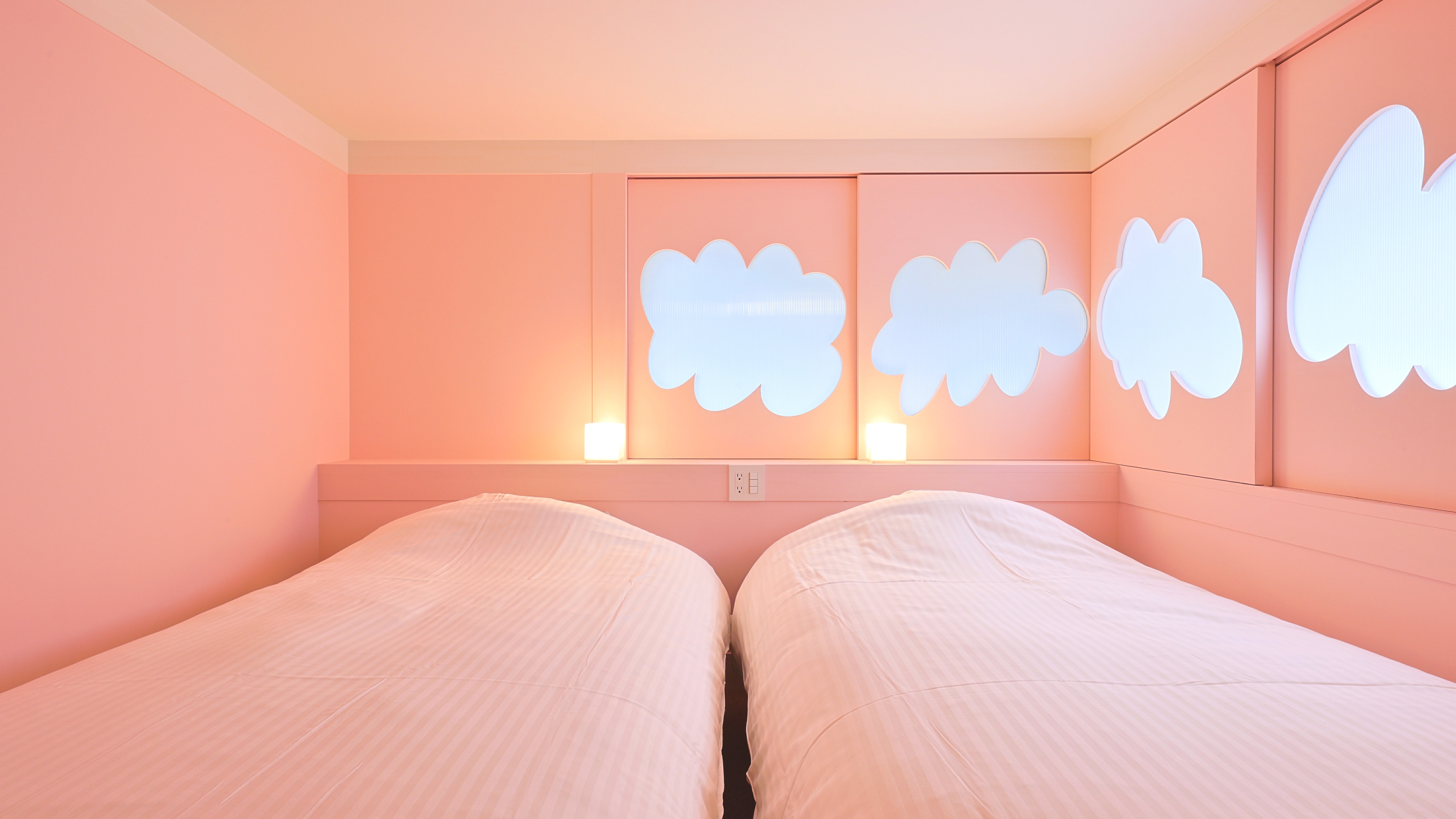 日貫一日　ＭＡＲＩＥ　寝室(ピンク)