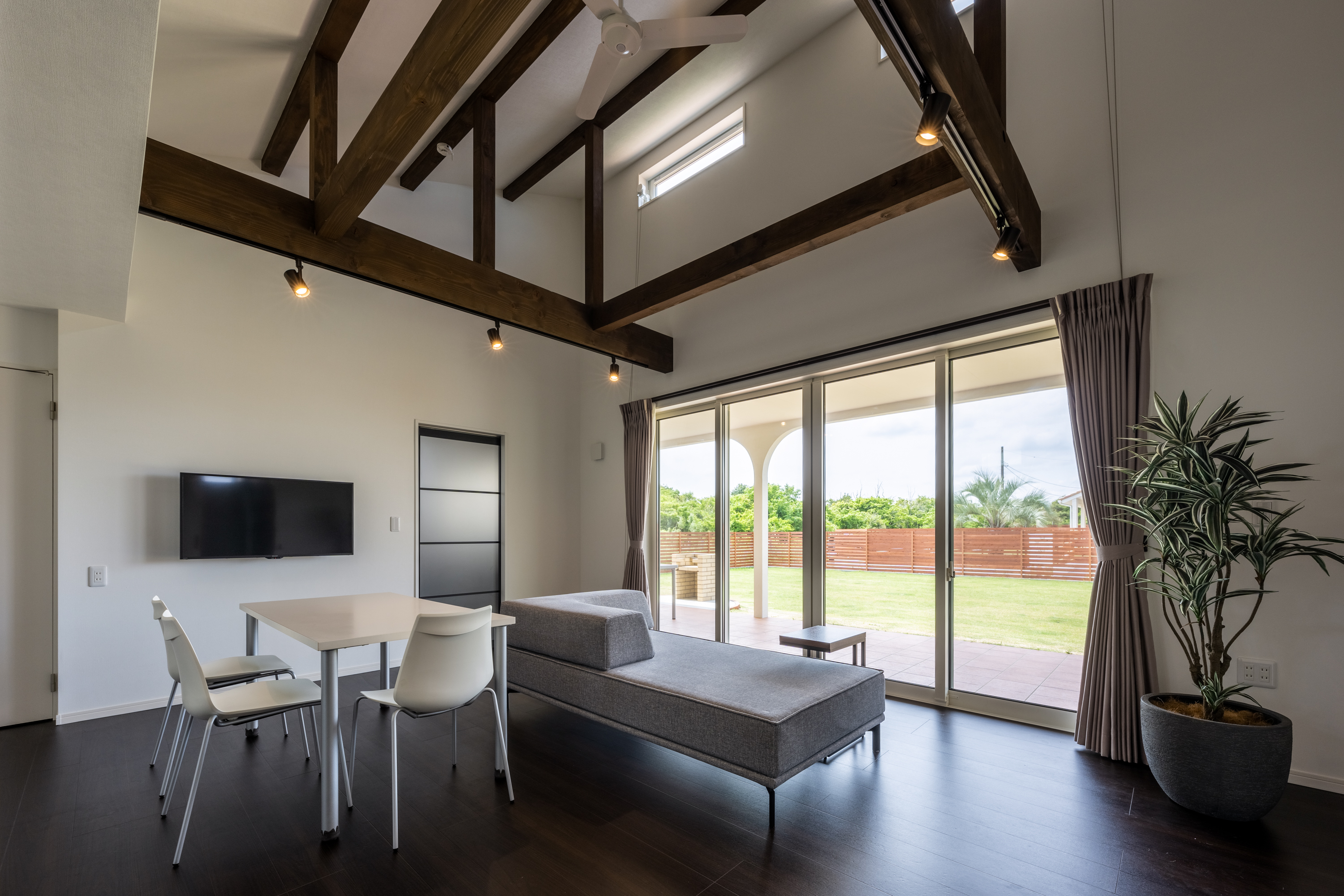 【NI-ニ-】リビング