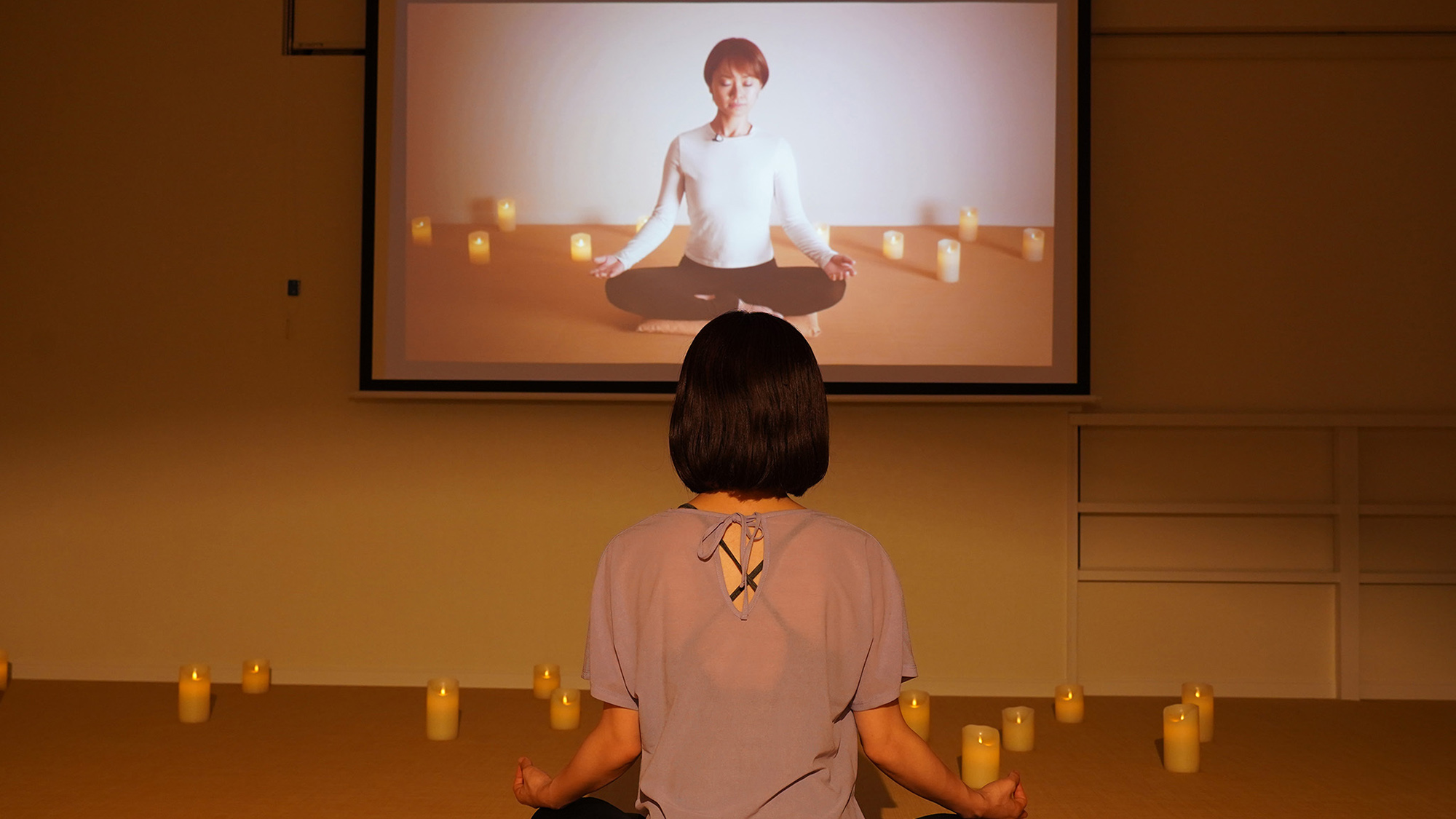 ・【瞑想】瞑想を行うと心身ともにリラックスすることができると言われており、リトリートにぴったりです