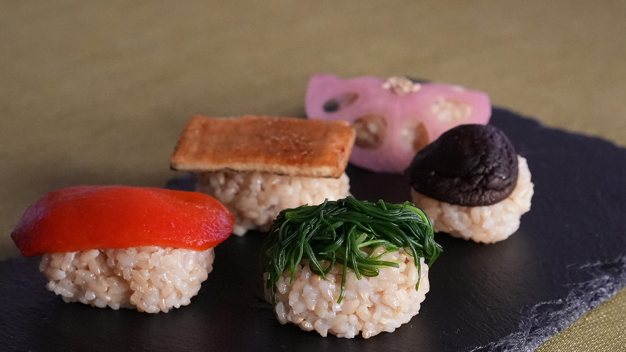 ・【夕食一例】ベジタリアンやヴィーガンのお客さまに対応したメニューのご用意も可能です