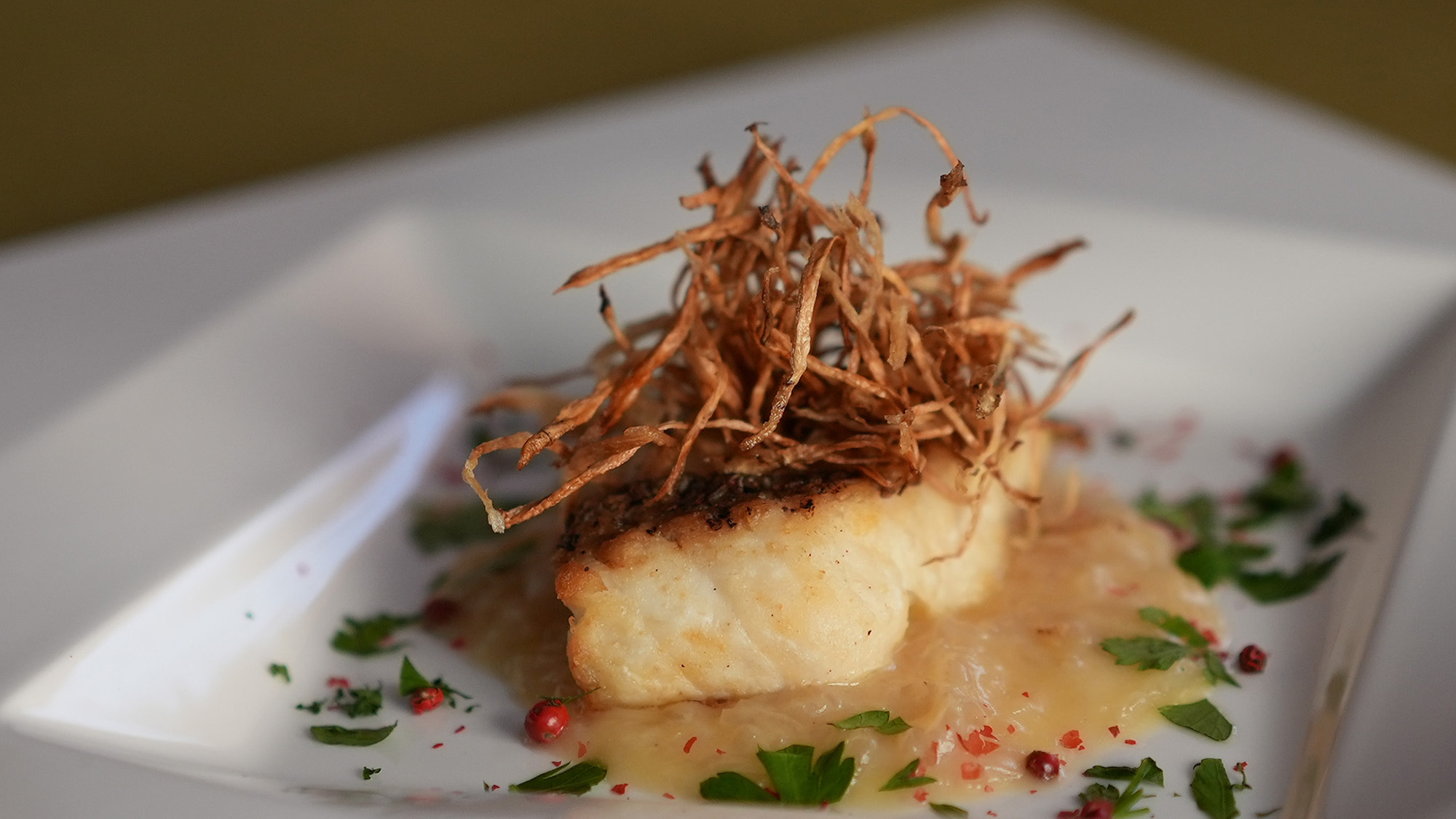 ・【夕食一例】余計なものを使用しない食事は、軽やかでありながらご満足いただけるメニューです
