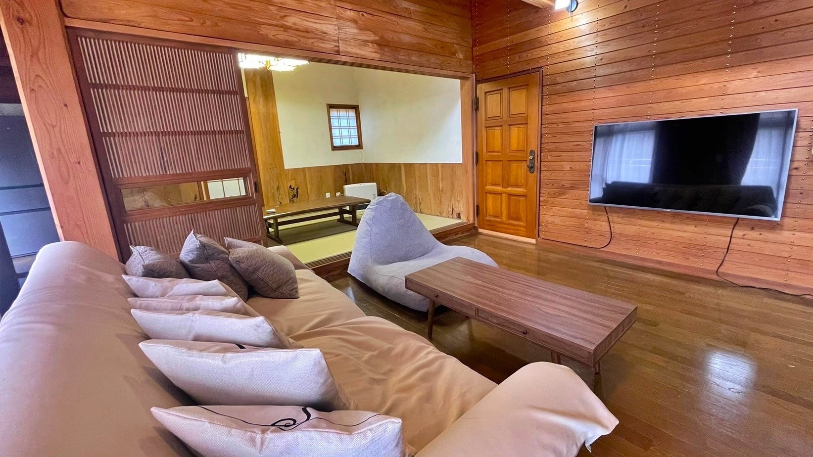 蔵王の麓の温泉付き貸別荘。和×ログハウスの癒し宿  たびの邸宅 ikoi-憩-