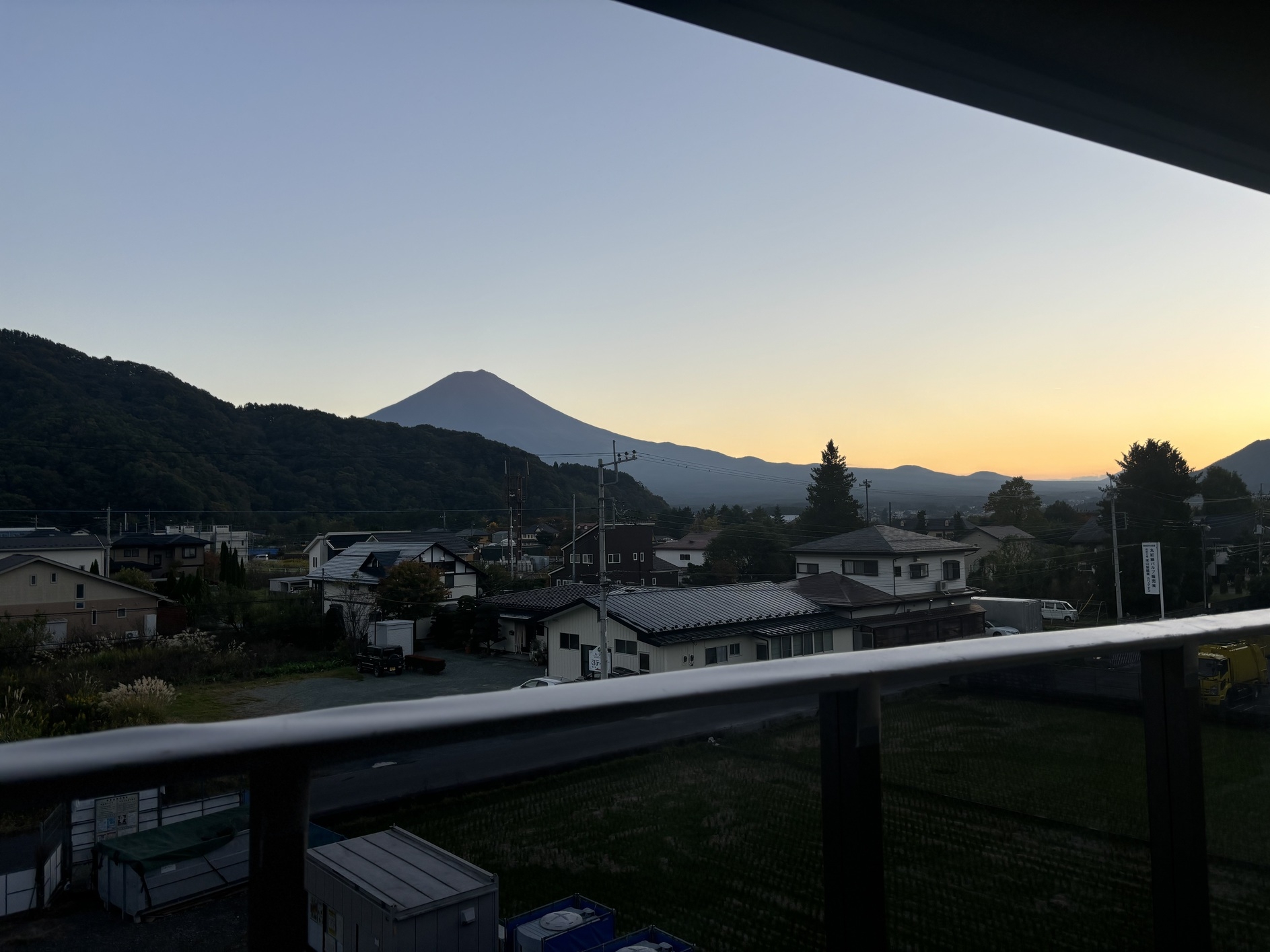 「素泊まり」広々59平米！新築オープンしたホテルで富士山を眺めながらゆったりステイ