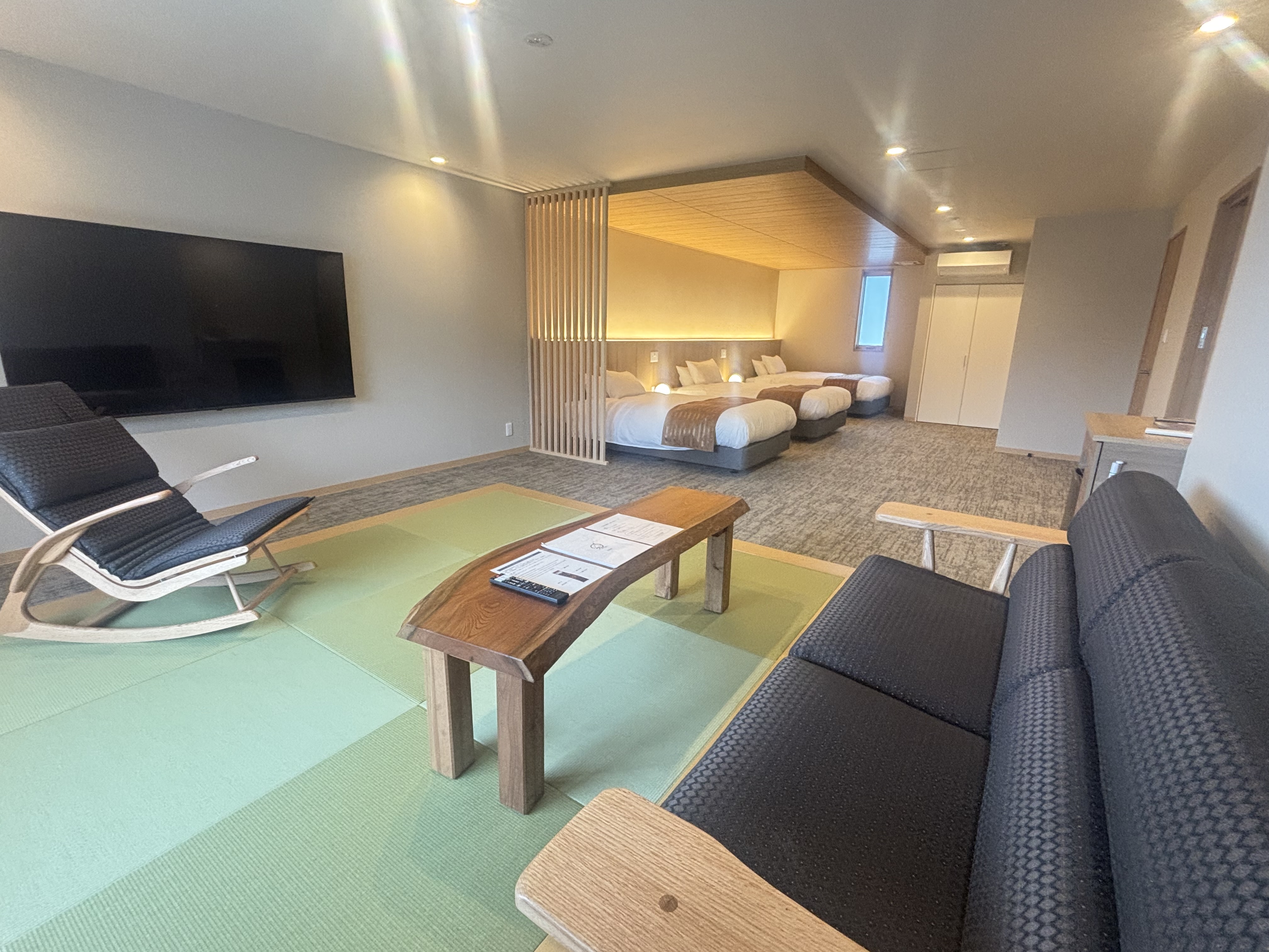 スリーベッドルーム