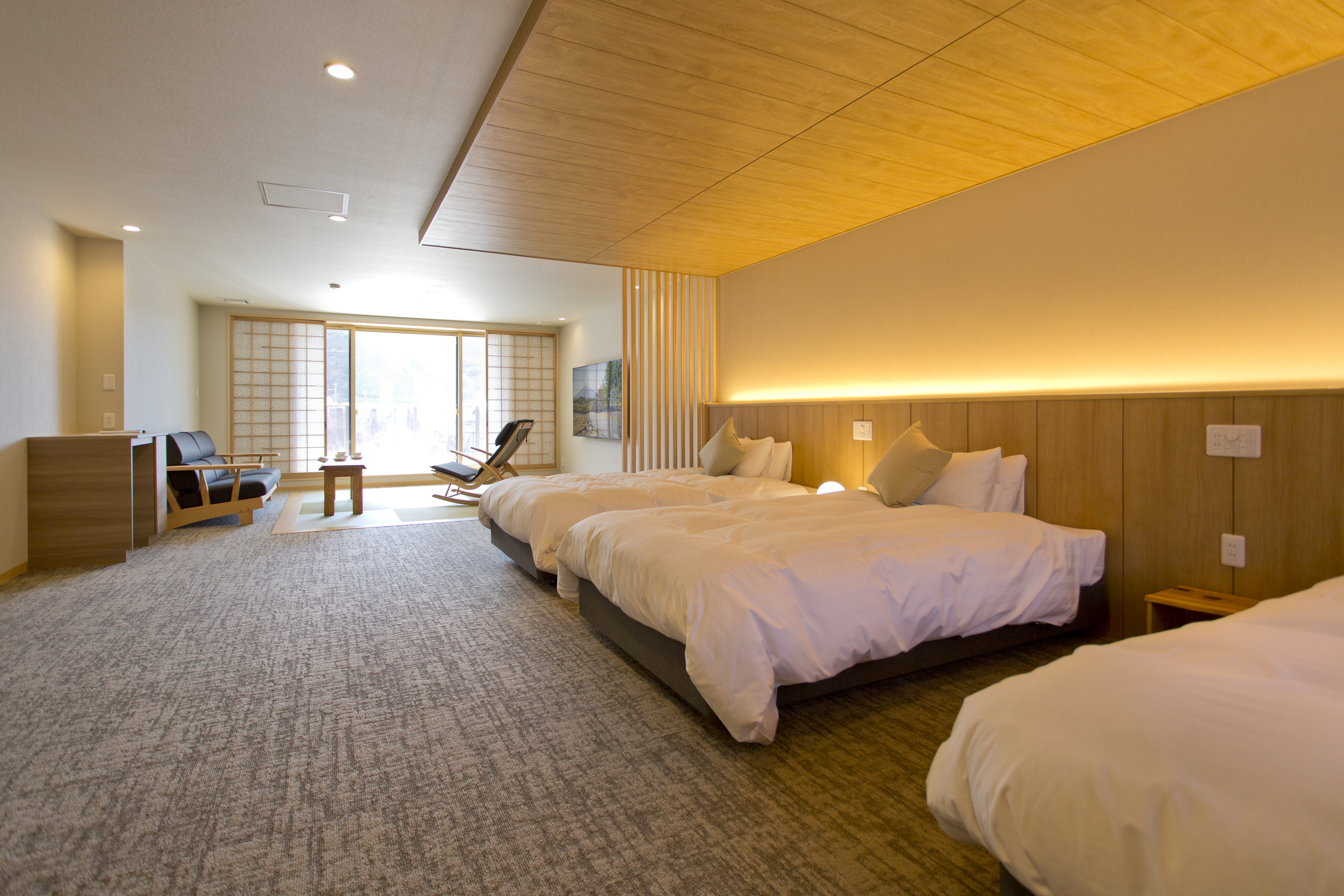 スリーベッドルーム