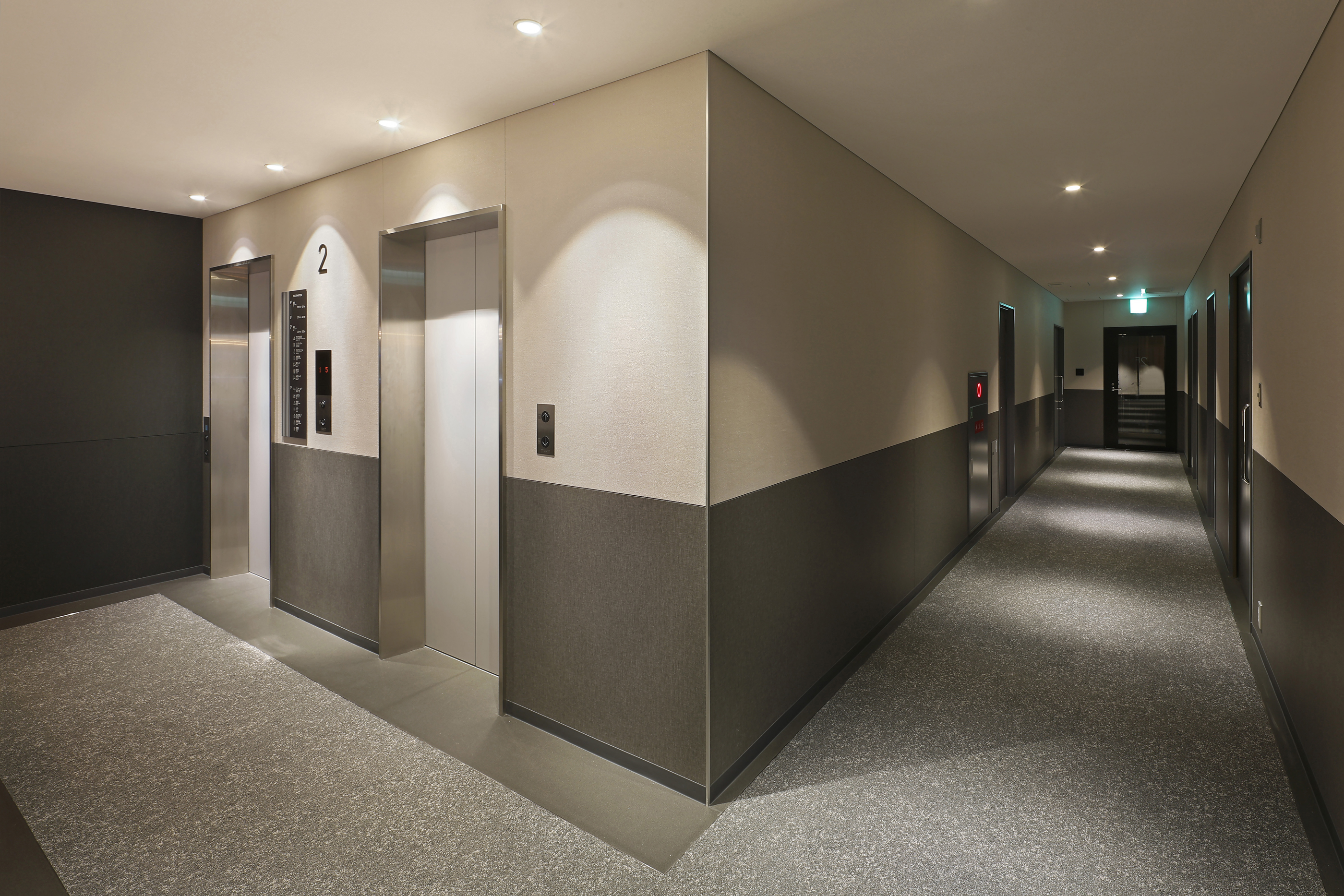 2階エレベーターホール・廊下
