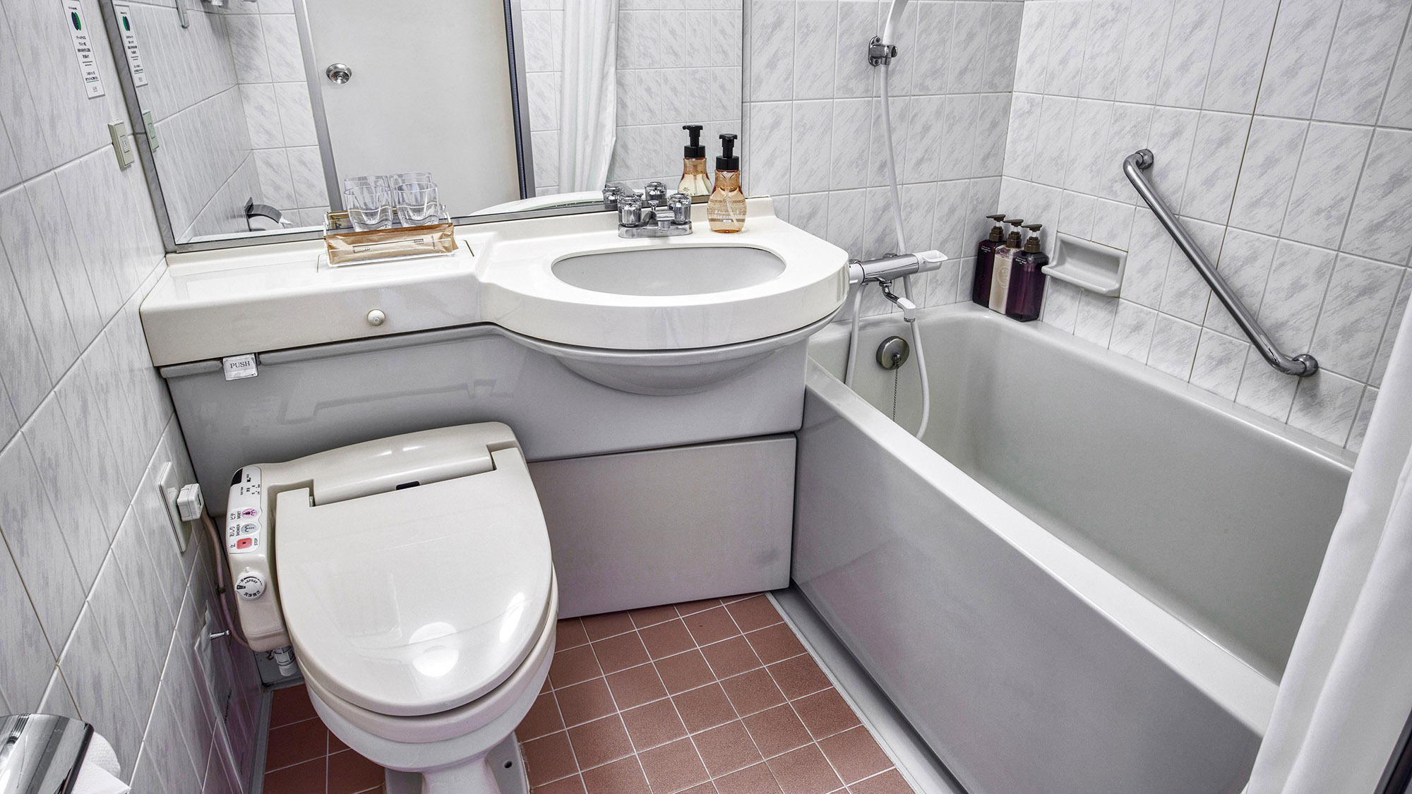 客室バスルーム　（一例）