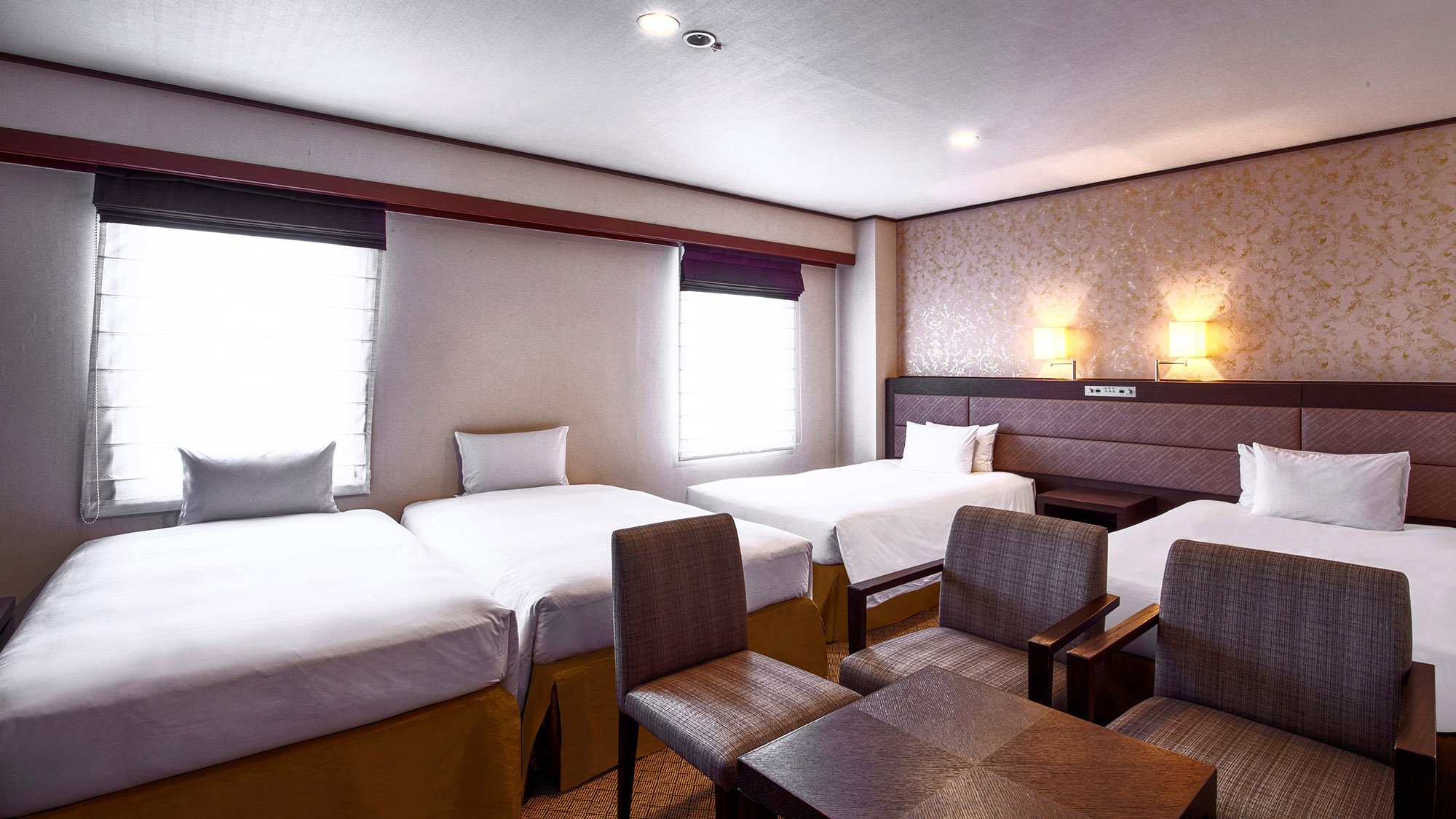 エキストラベッドを入れ、最大4名様までご宿泊可能です。｜エグゼクティブツイン
