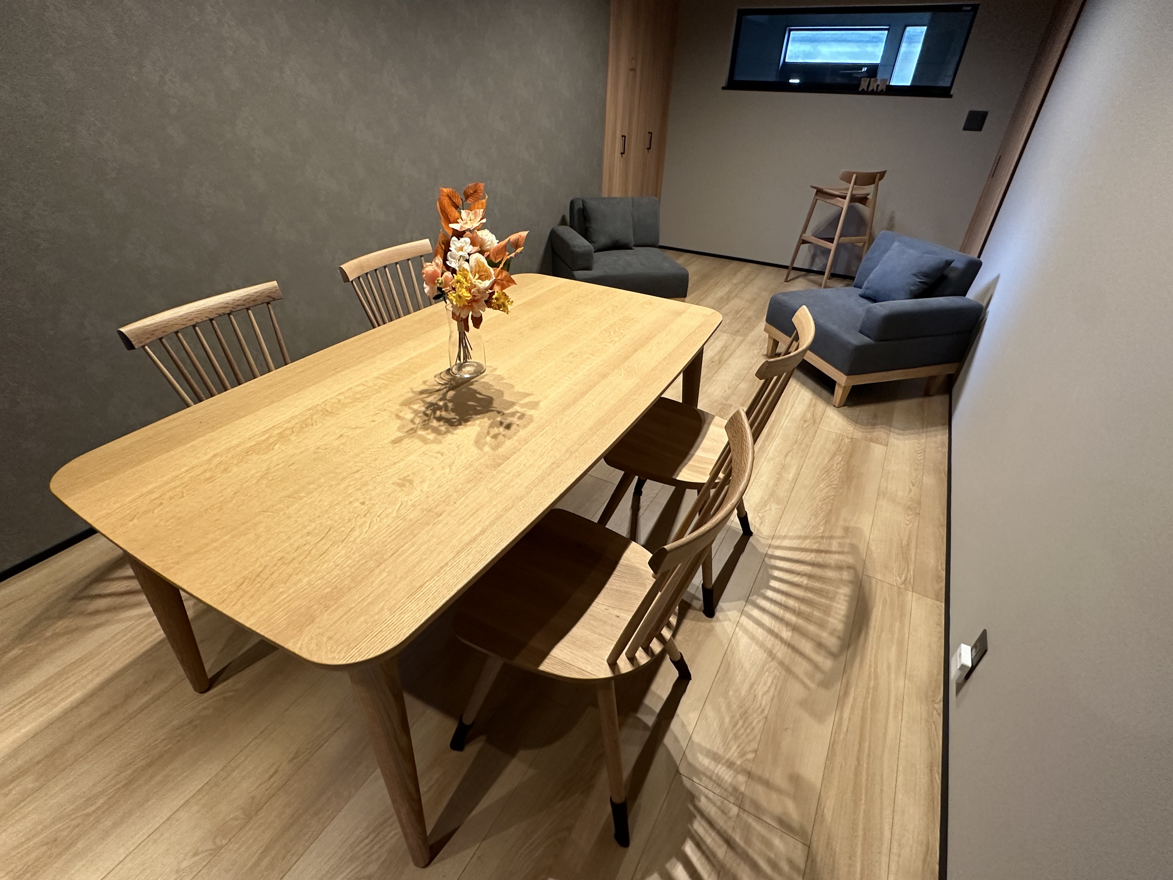 リビングダイニング（ダイニング側）