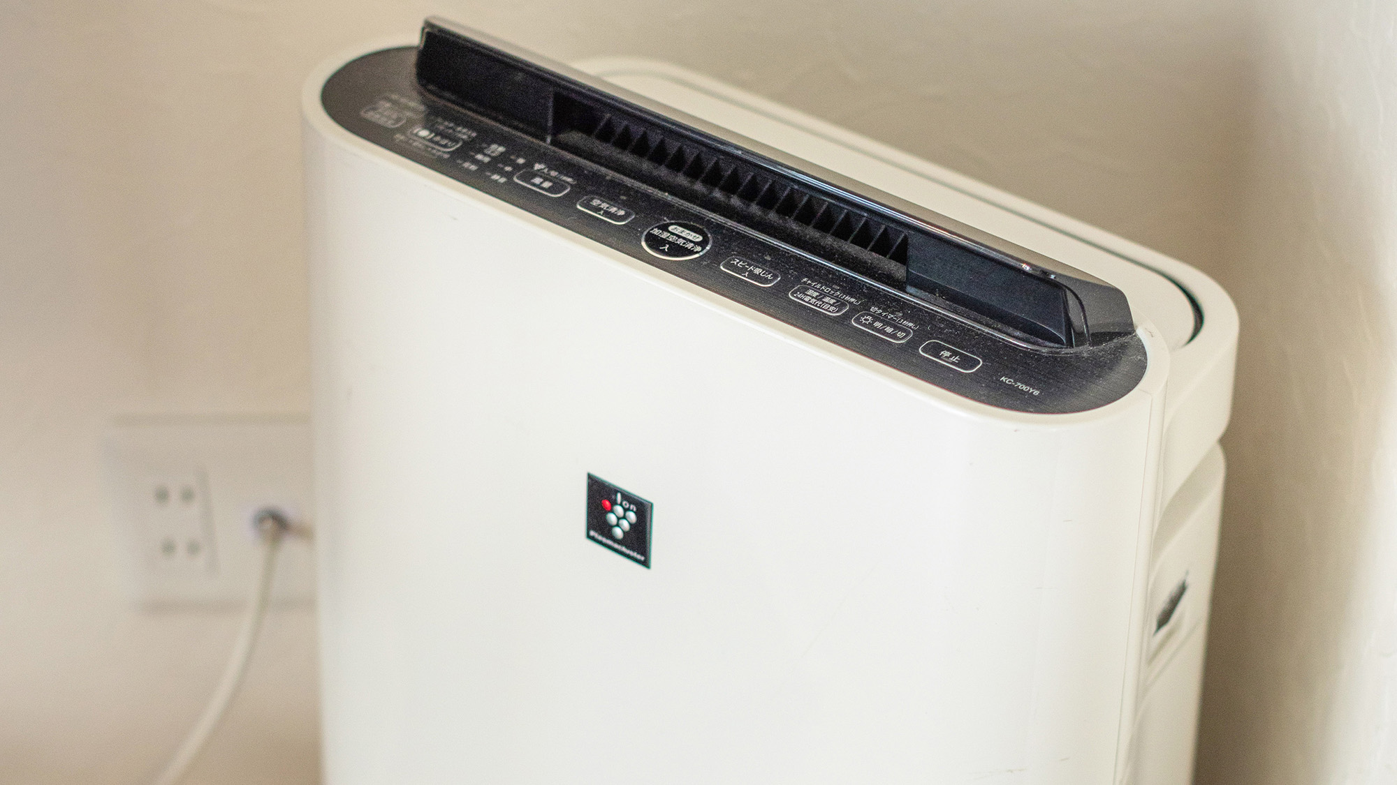 ・【客室備品】空気清浄機をご用意しております。花粉の時期も安心