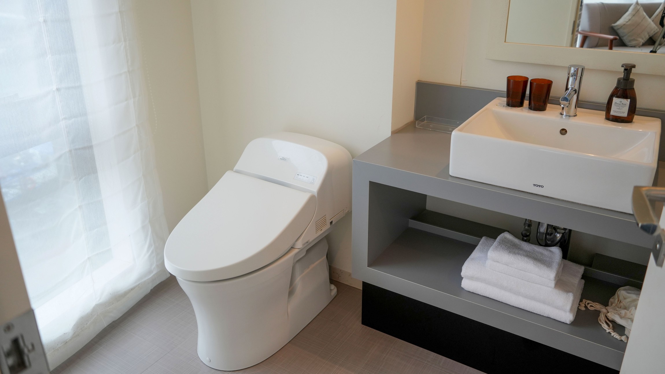 コーナーツインルーム　バスルーム一例