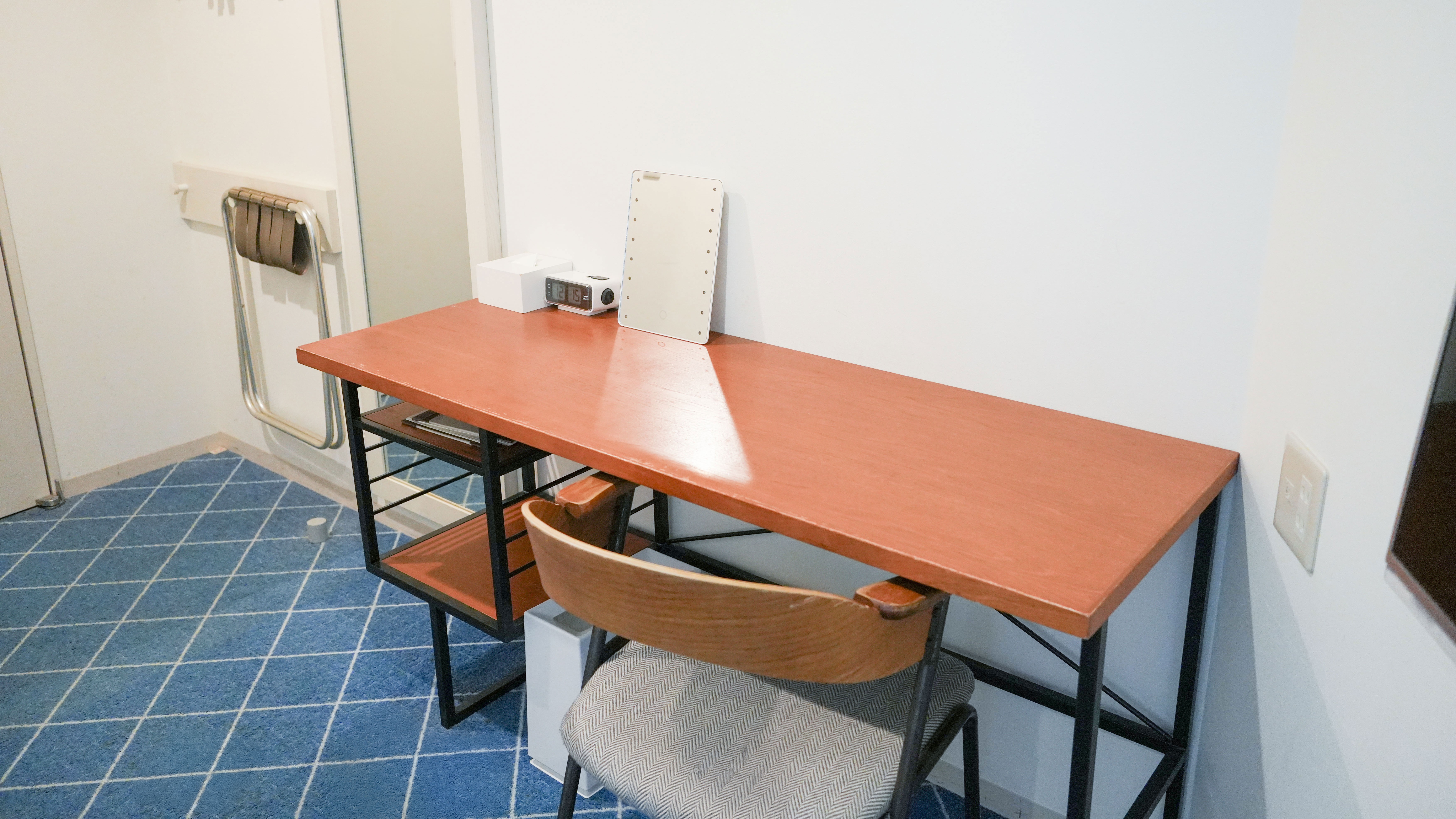 セミダブルルーム（広さ15平米）