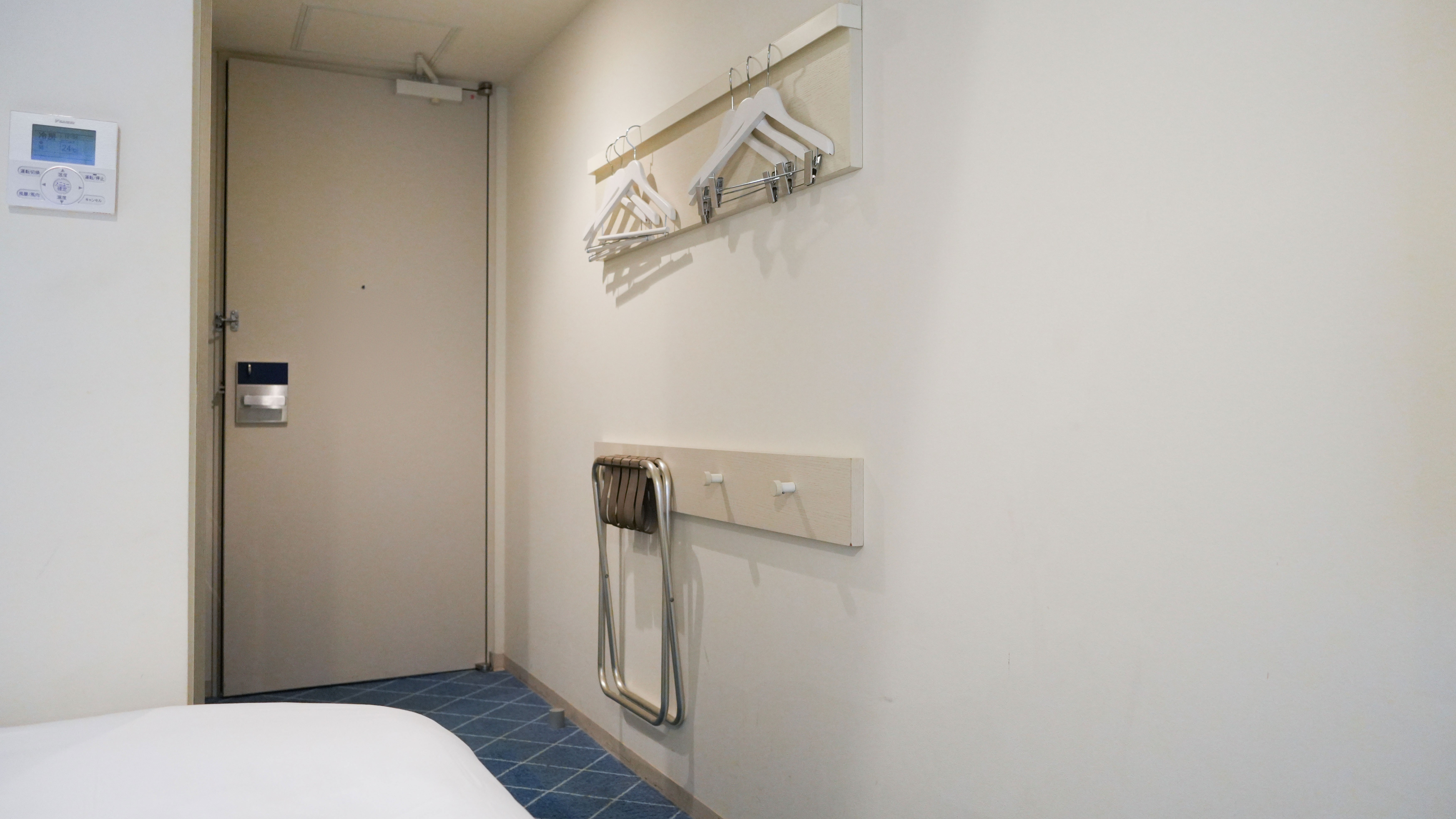 ツインルーム（広さ18平米）