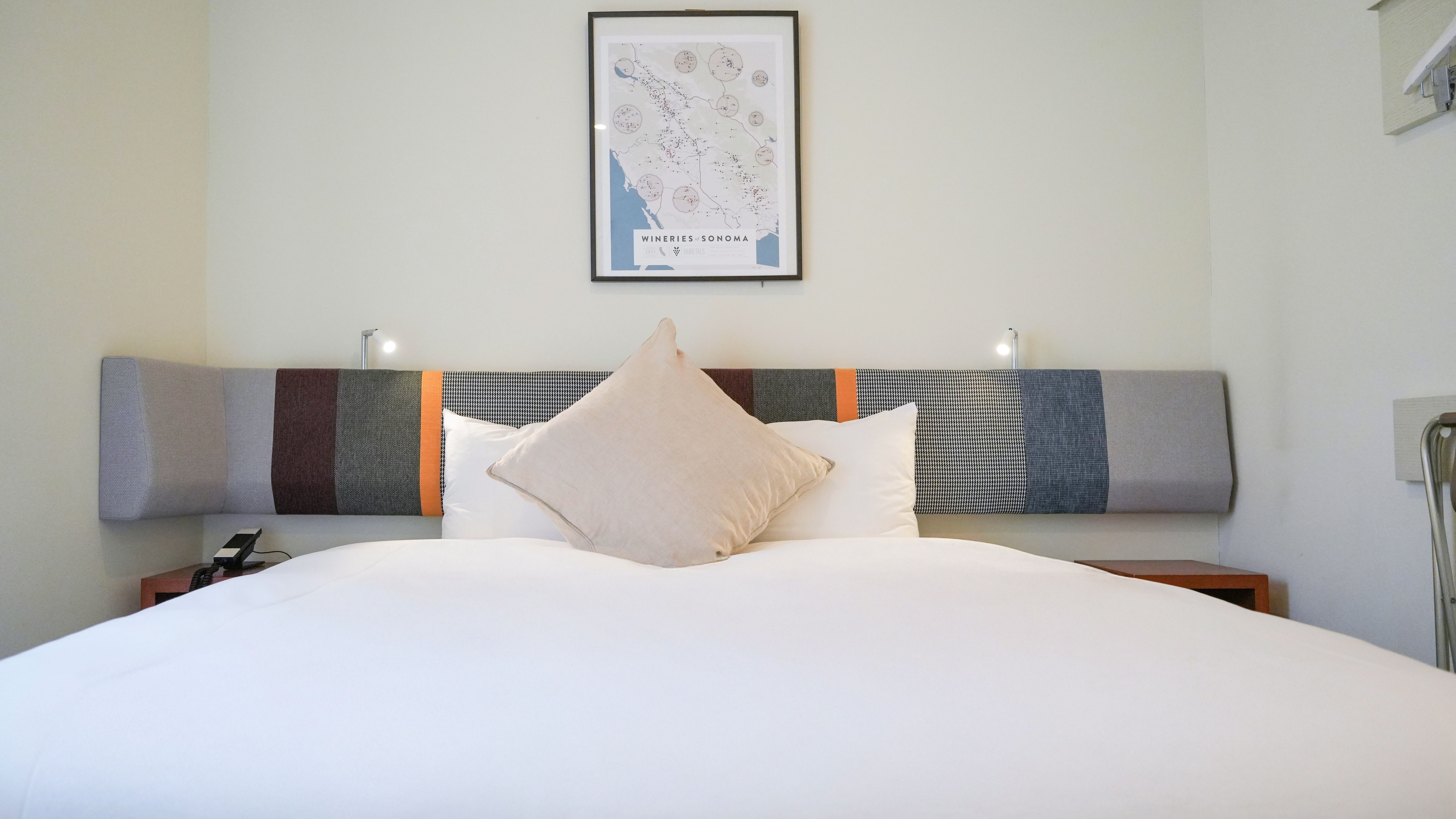 ダブルルーム（広さ17平米）