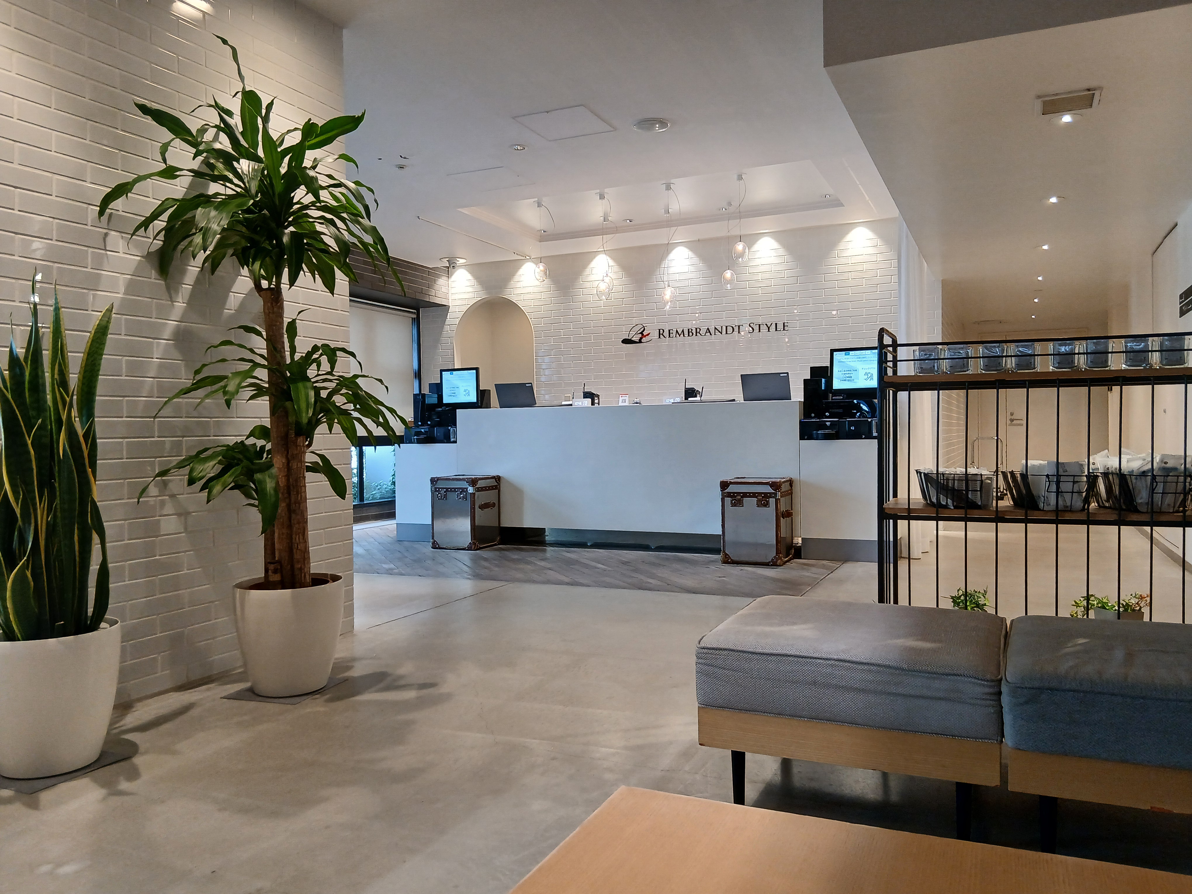 フロントカウンター