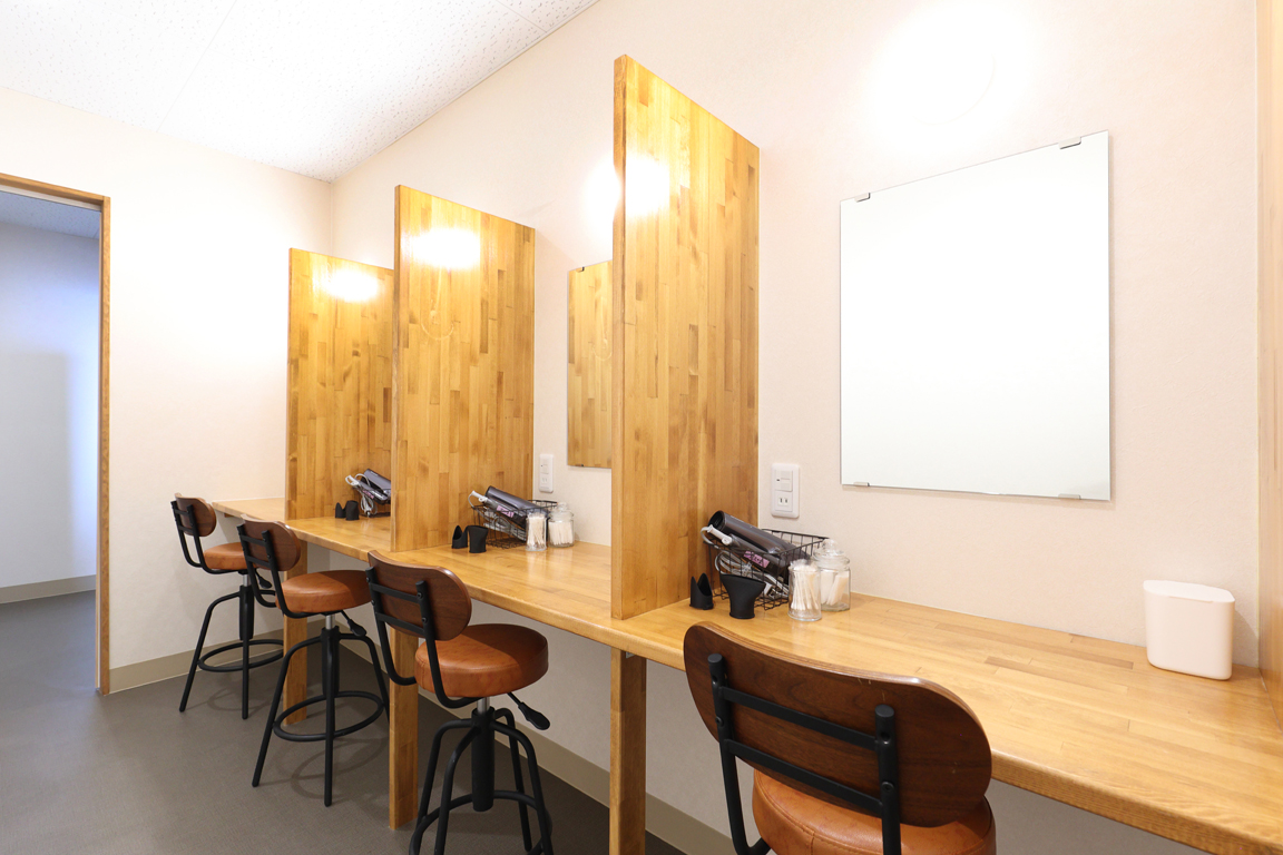 【悠久の湯／オーシャンビュー展望大浴場】黄波戸温泉は、美肌の女湯にはパウダールームを設置しています。