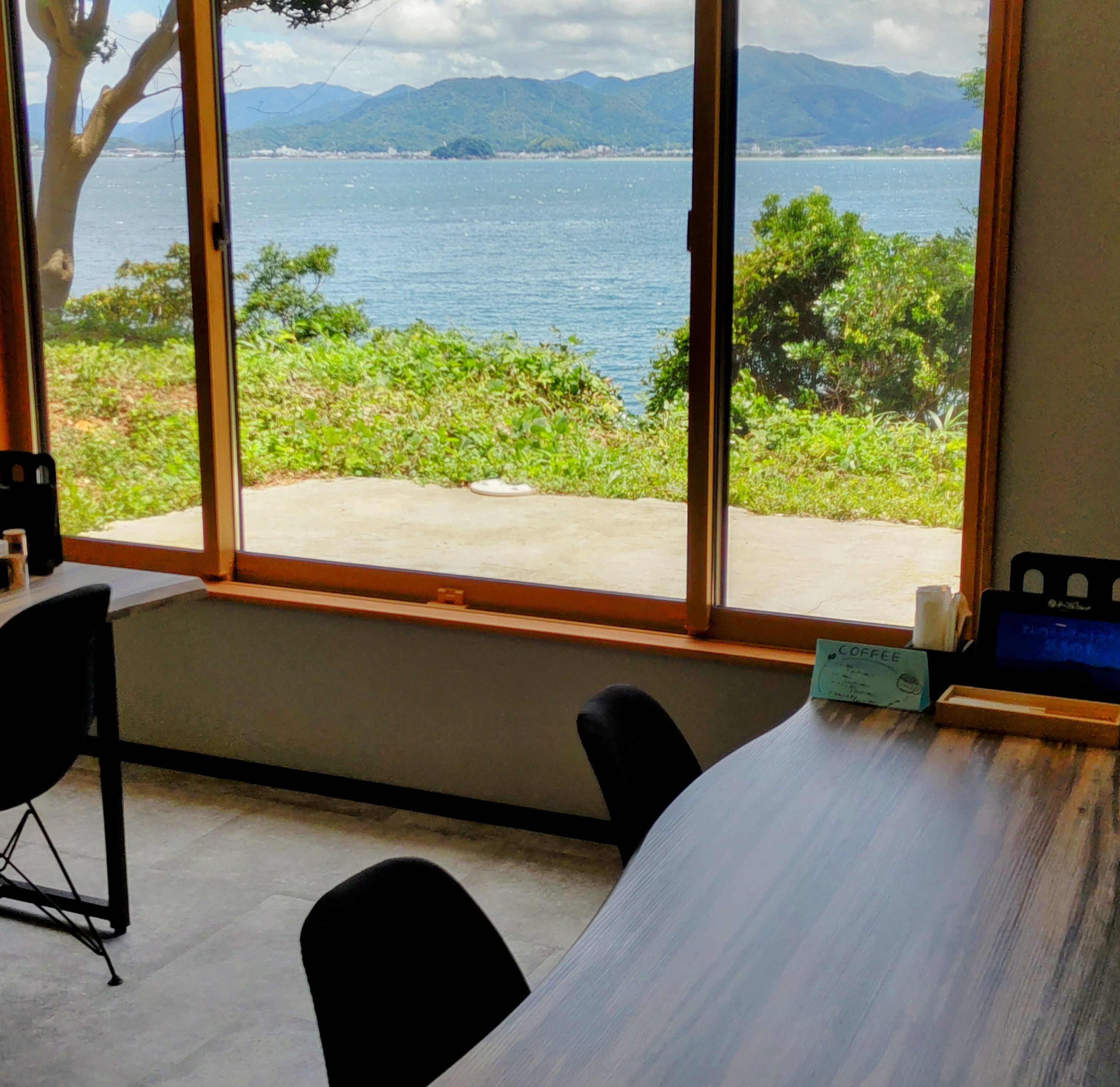 【旬菜料理きなみ】美しい海をみながら地元厳選食材の絶品料理を。