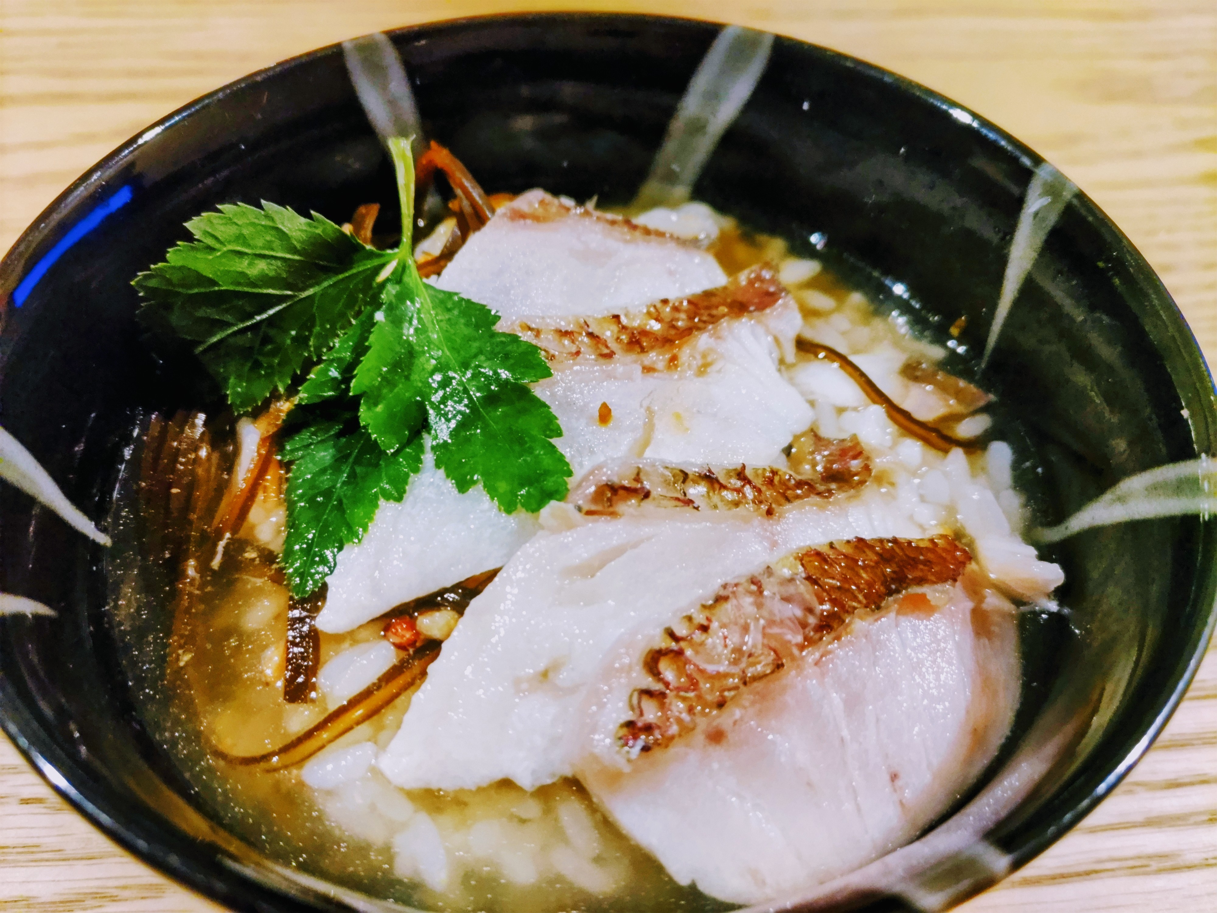 【ご夕食一例】昆布締め真鯛出汁茶漬け