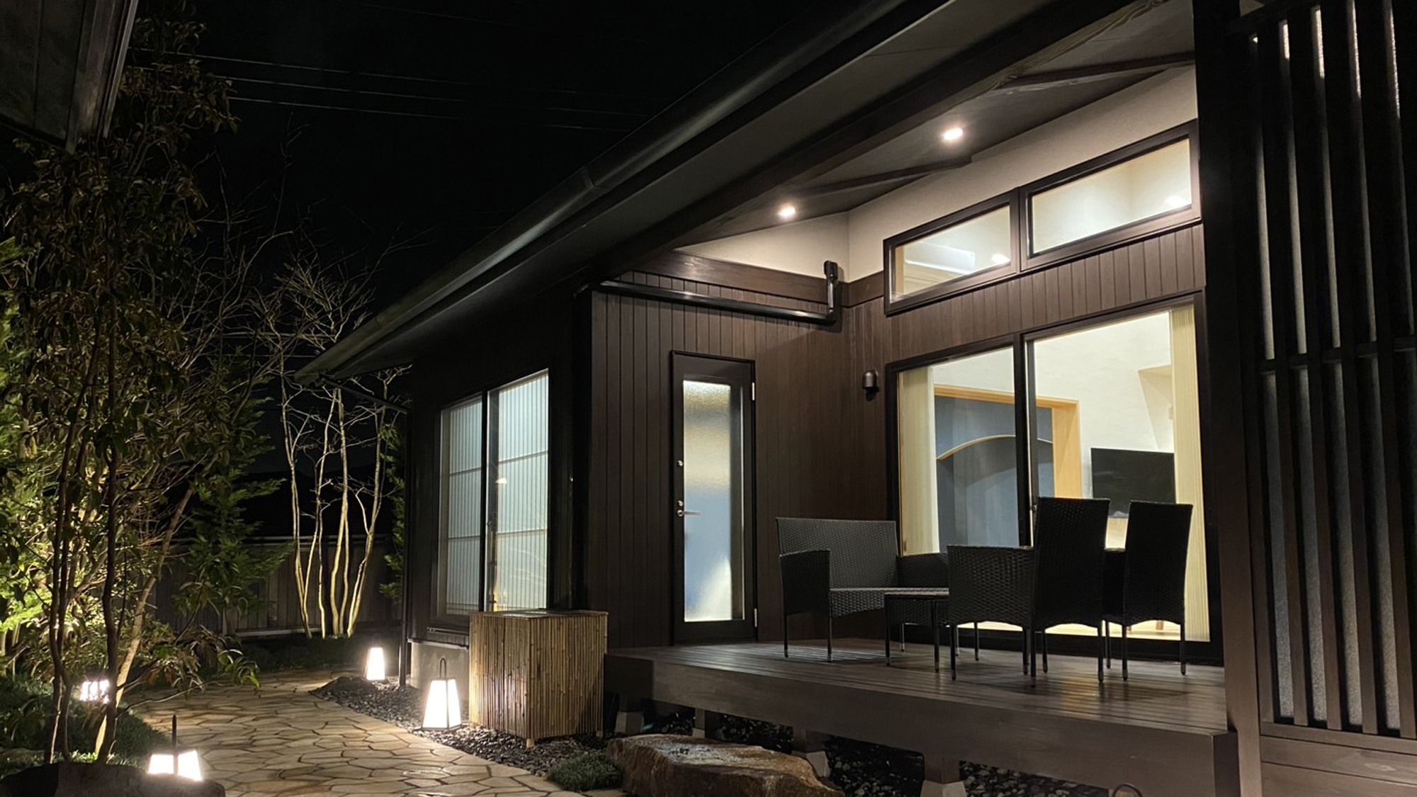 外観◆夜も明かりが照らします*