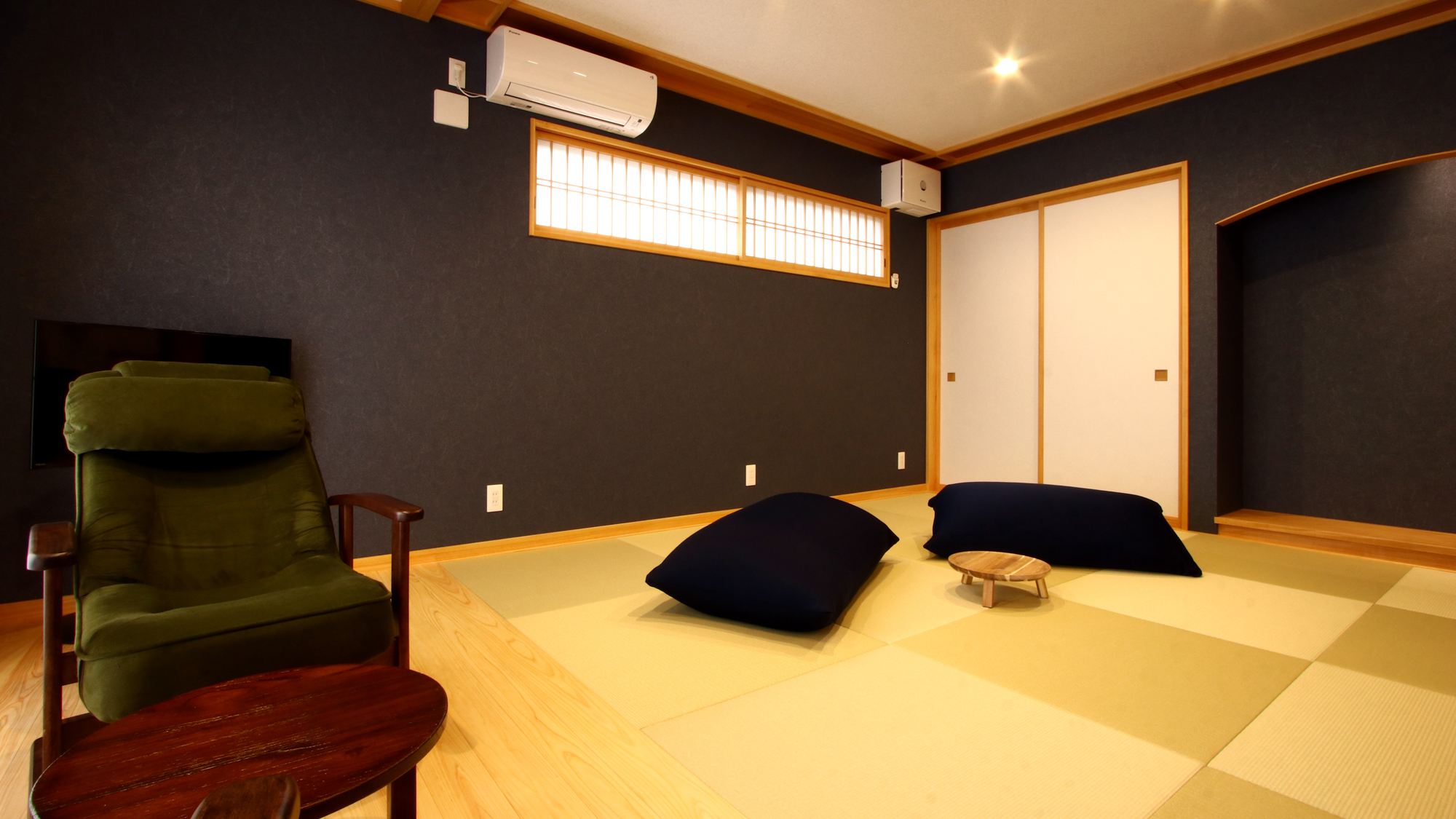 8畳+広縁◆お布団を4枚敷けます*