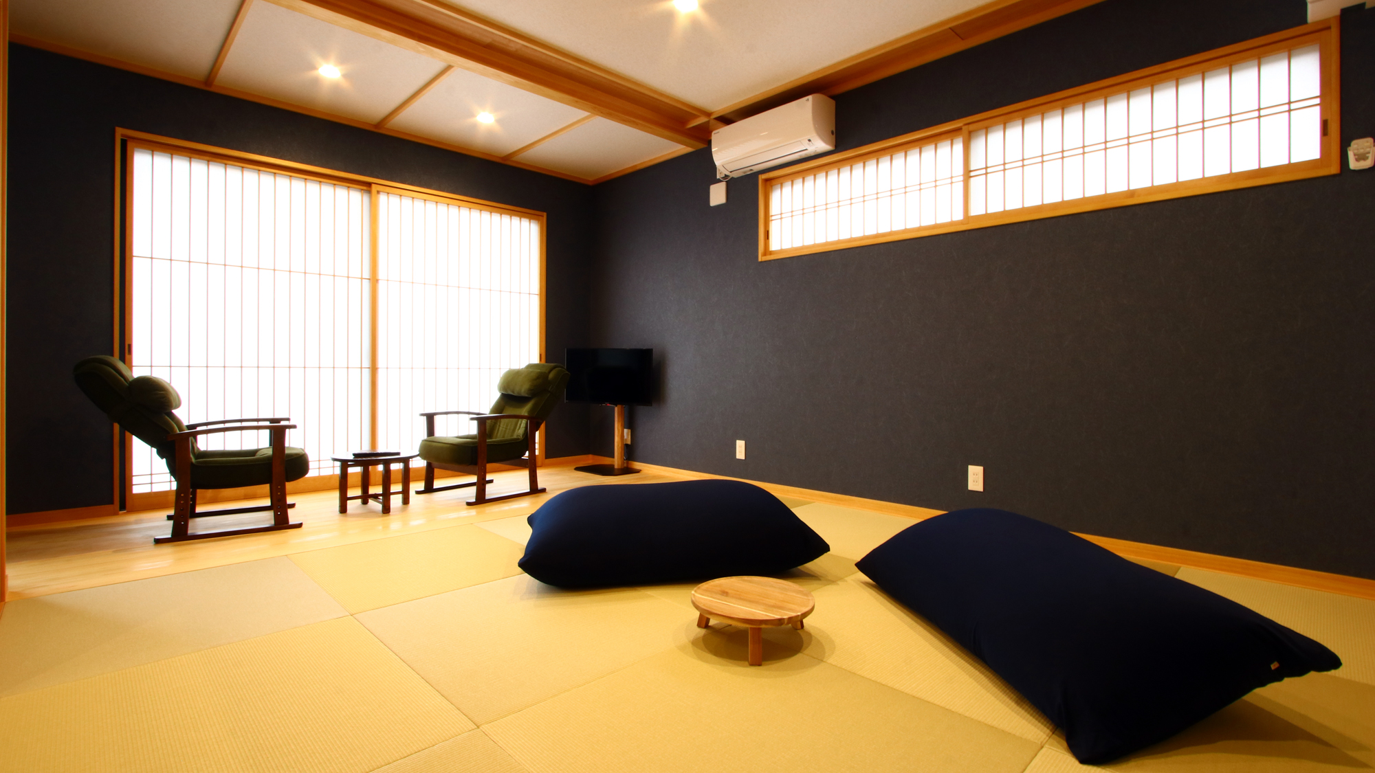 8畳和室+広縁◆足を伸ばしてお寛ぎください*