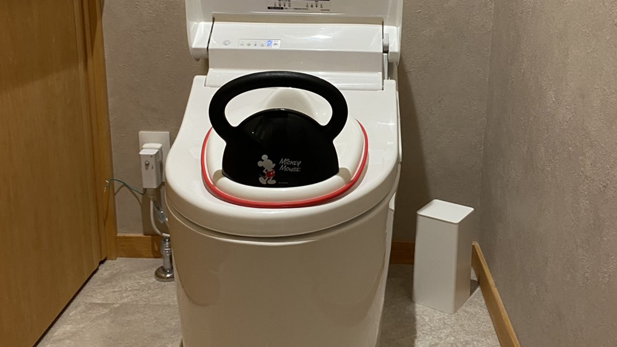 お子様用補助便座