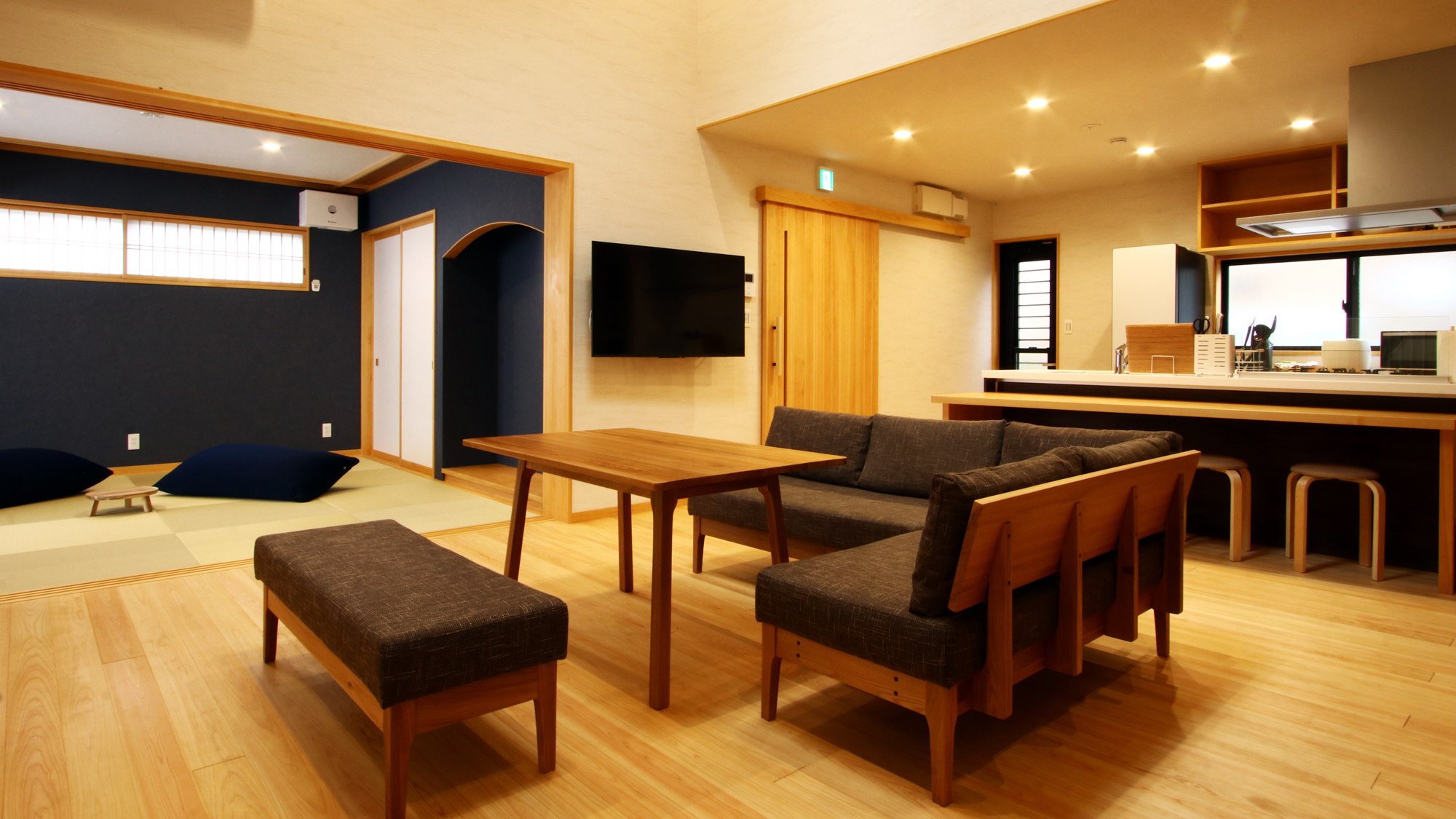 リビングダイニング◆19畳の広々としたリビング*