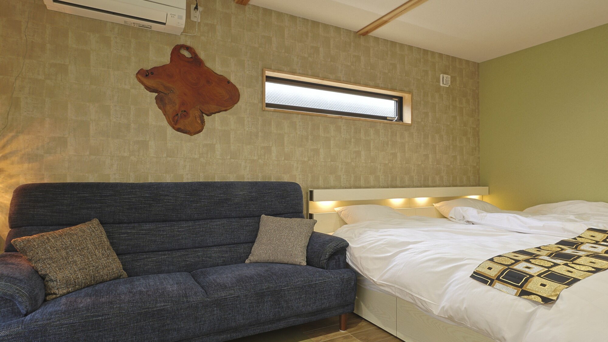 くつろぎのひとときを演出する、上質なソファ