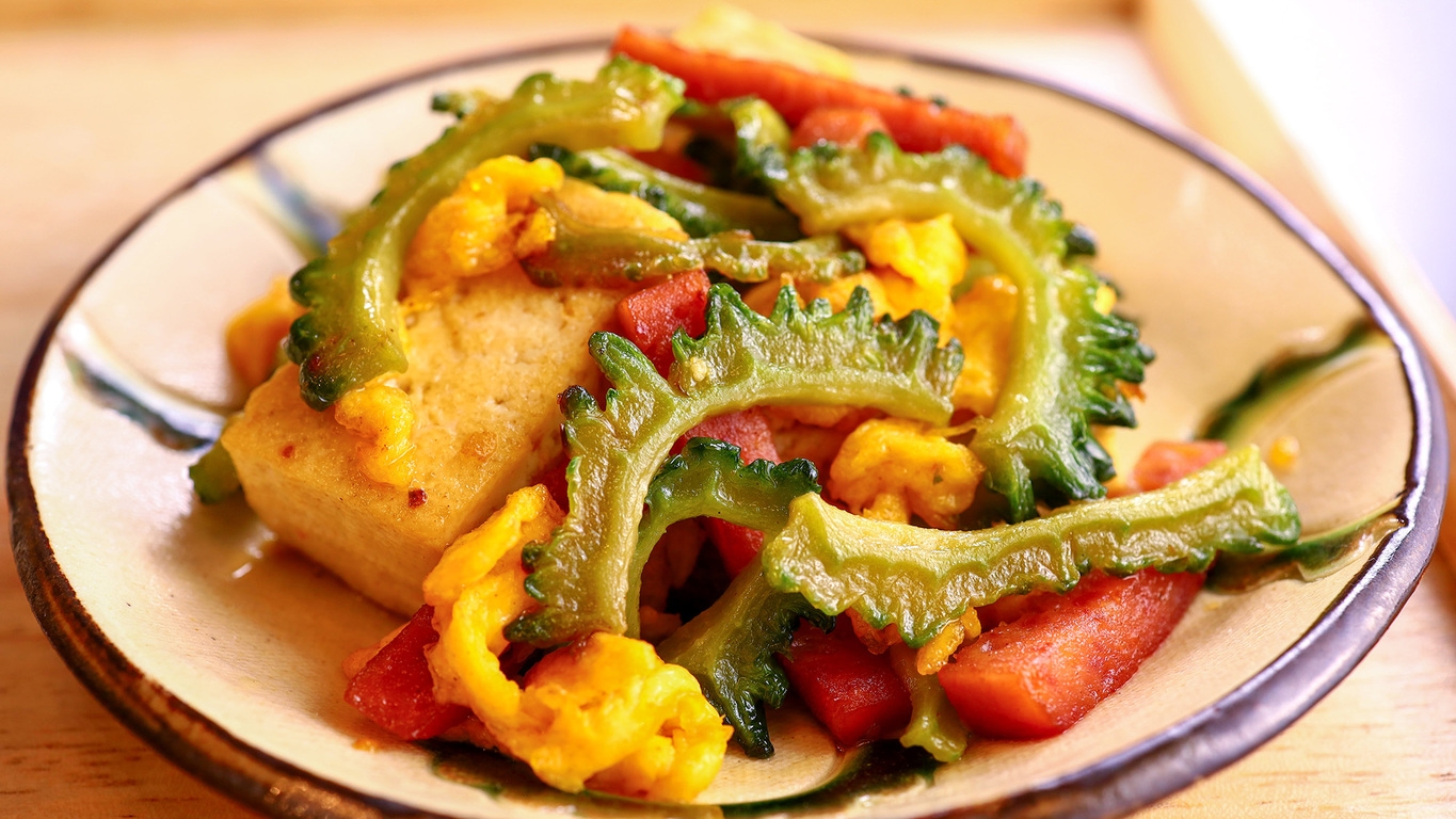 【夕食付★十八願御膳×真常寺そば×チャンプルー】彩り豊かな沖縄の豪華御膳♪