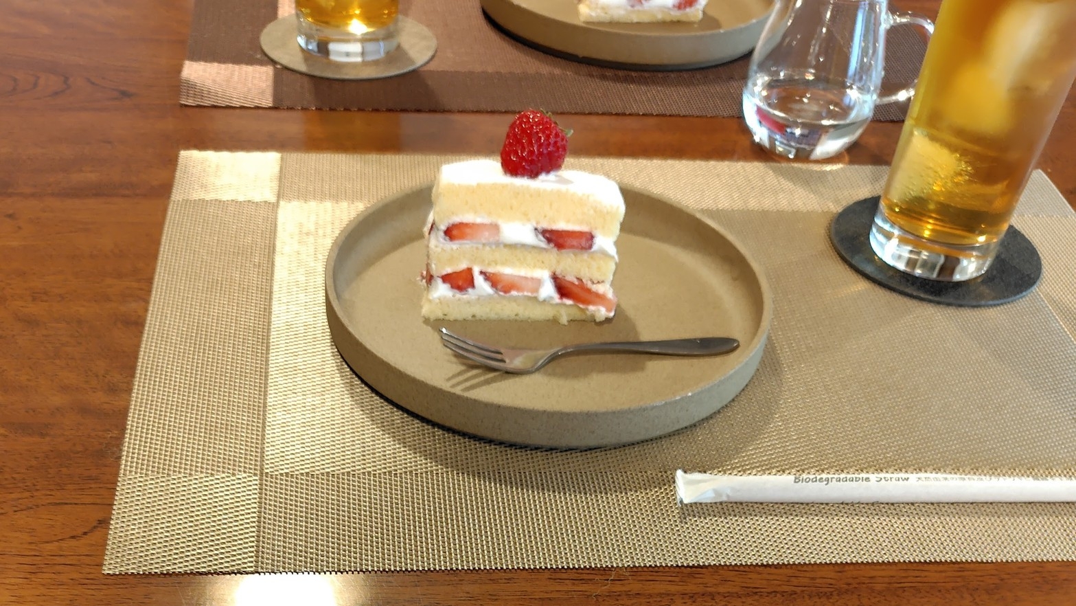 【OPEN記念】12時のチックアウトでごゆっくり ♪ 地産の乳製品を使用したスイーツ付き ♪♪
