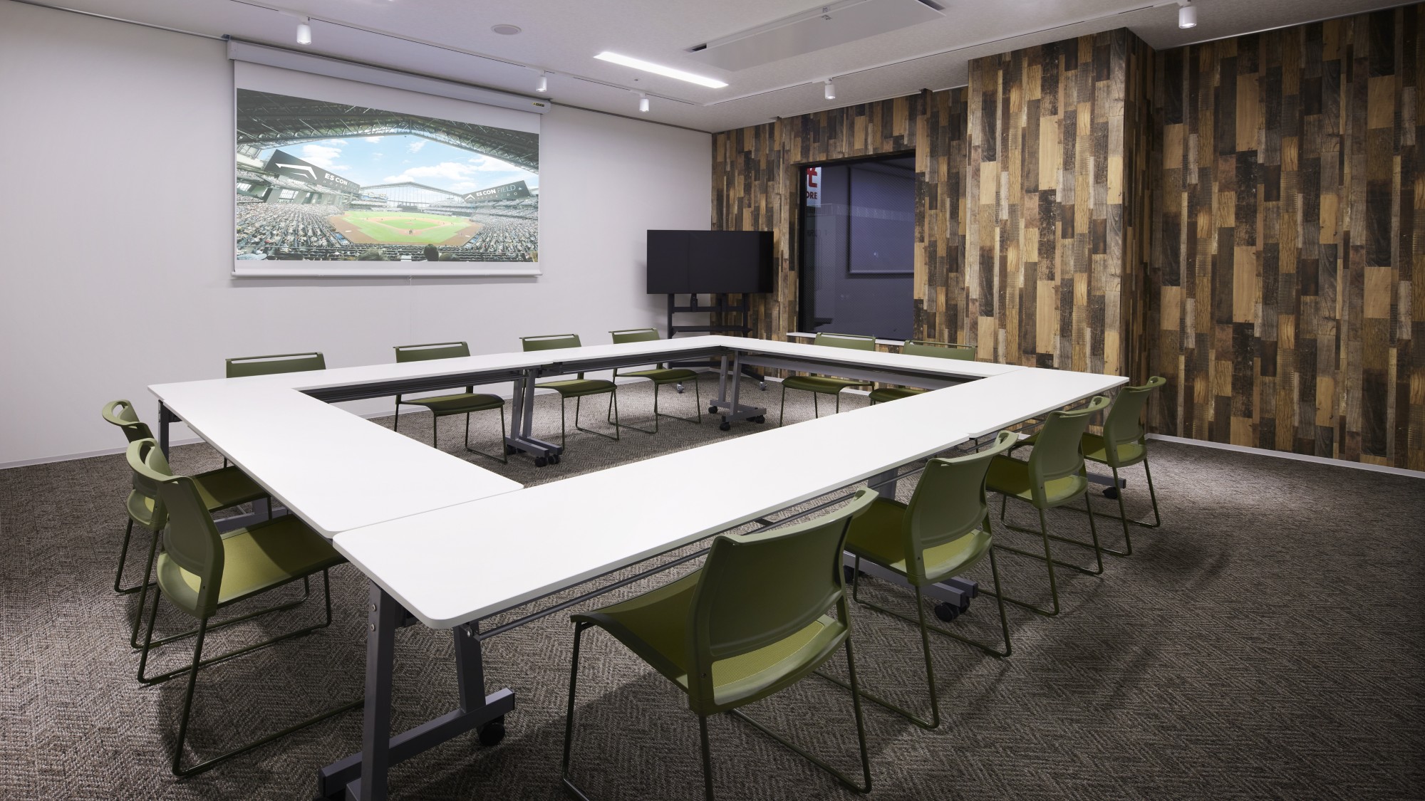 会議室（完全予約制）