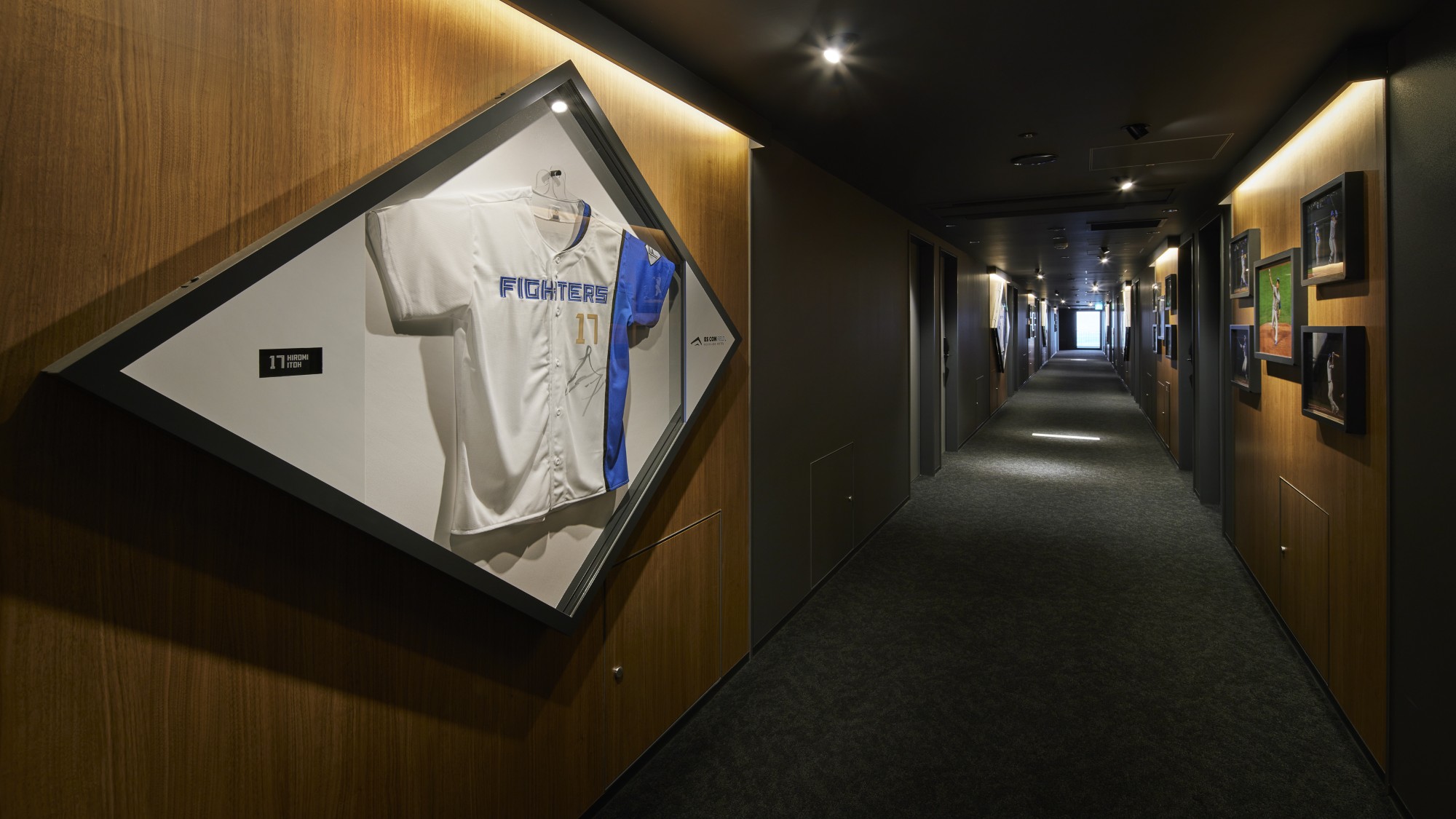 ファイターズフロア