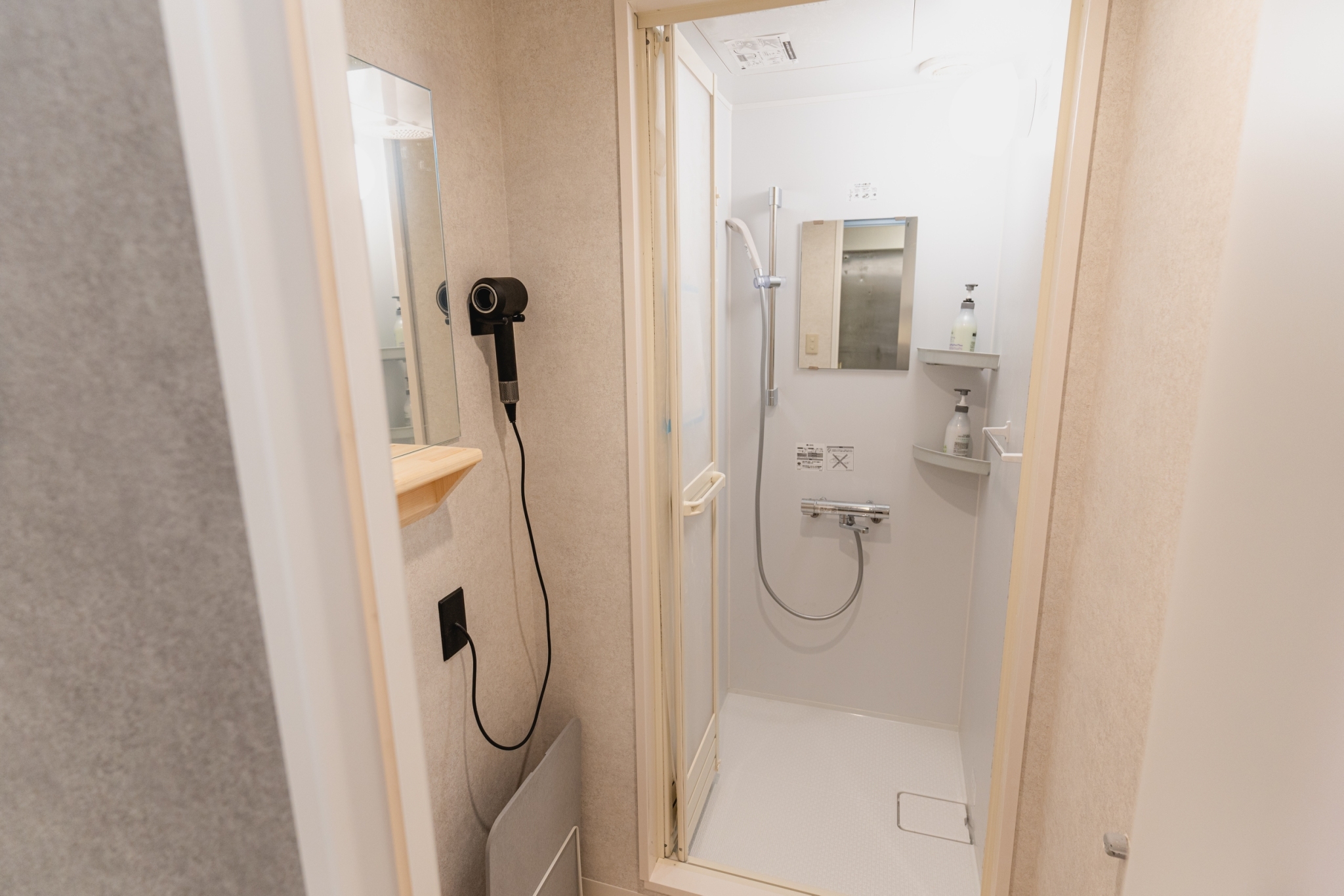 シャワールーム