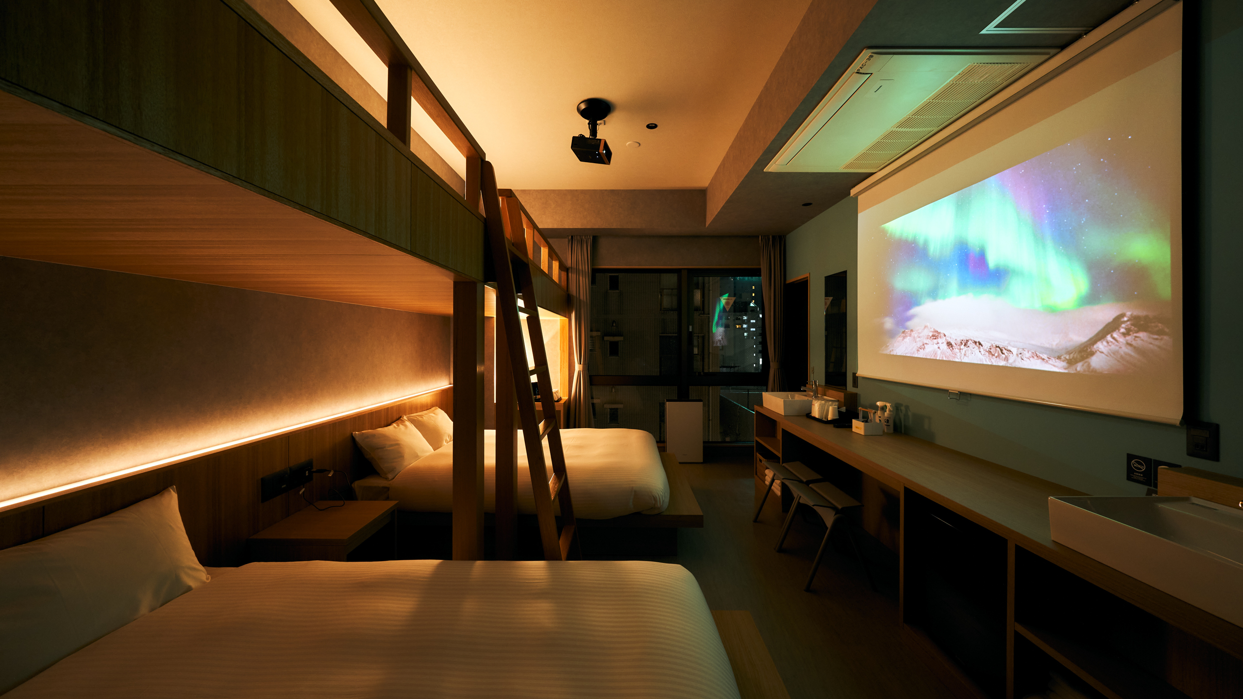 ファミリールーム（バンクベッド）プロジェクター