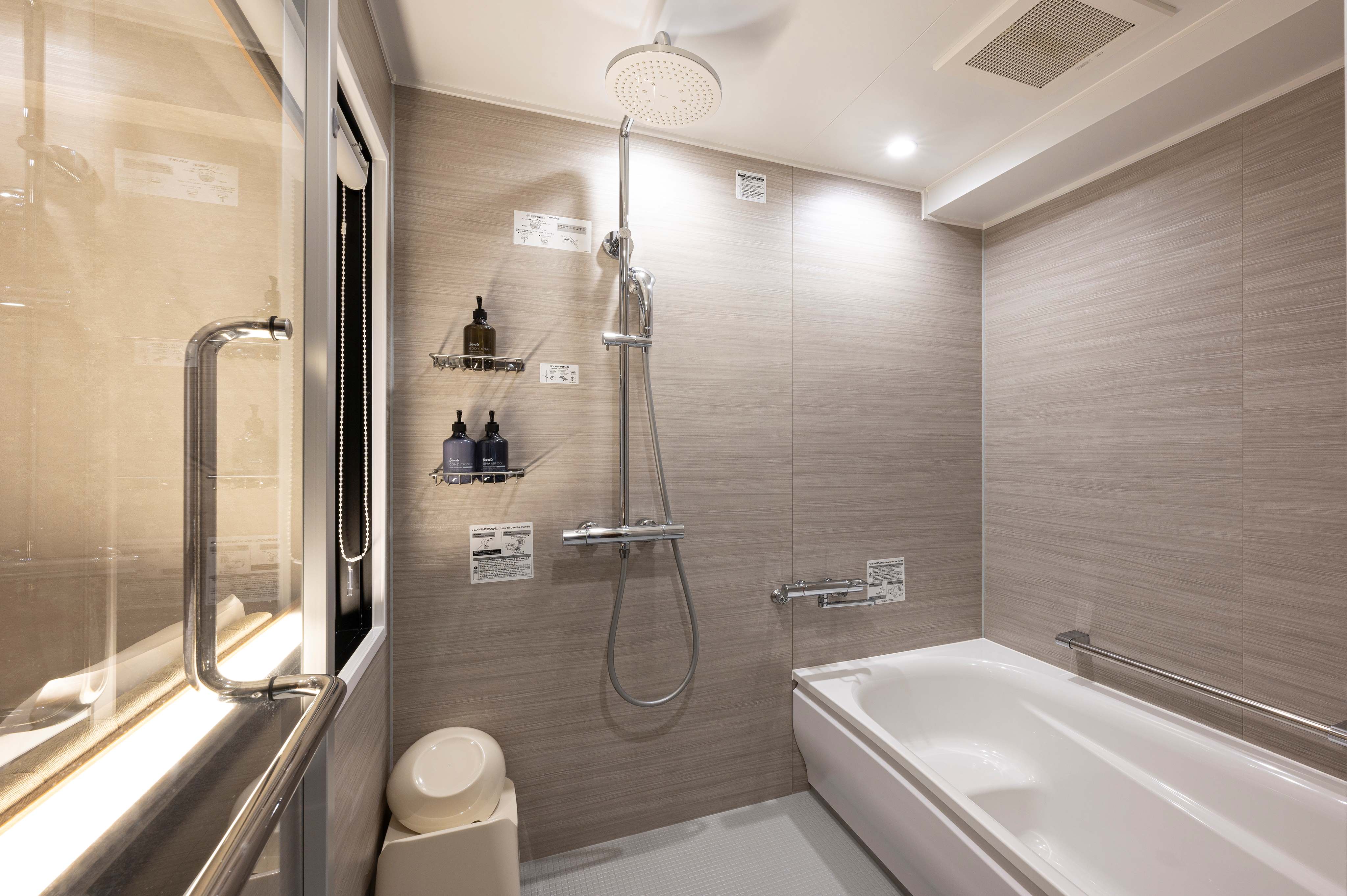 フォースベッドルーム　浴室